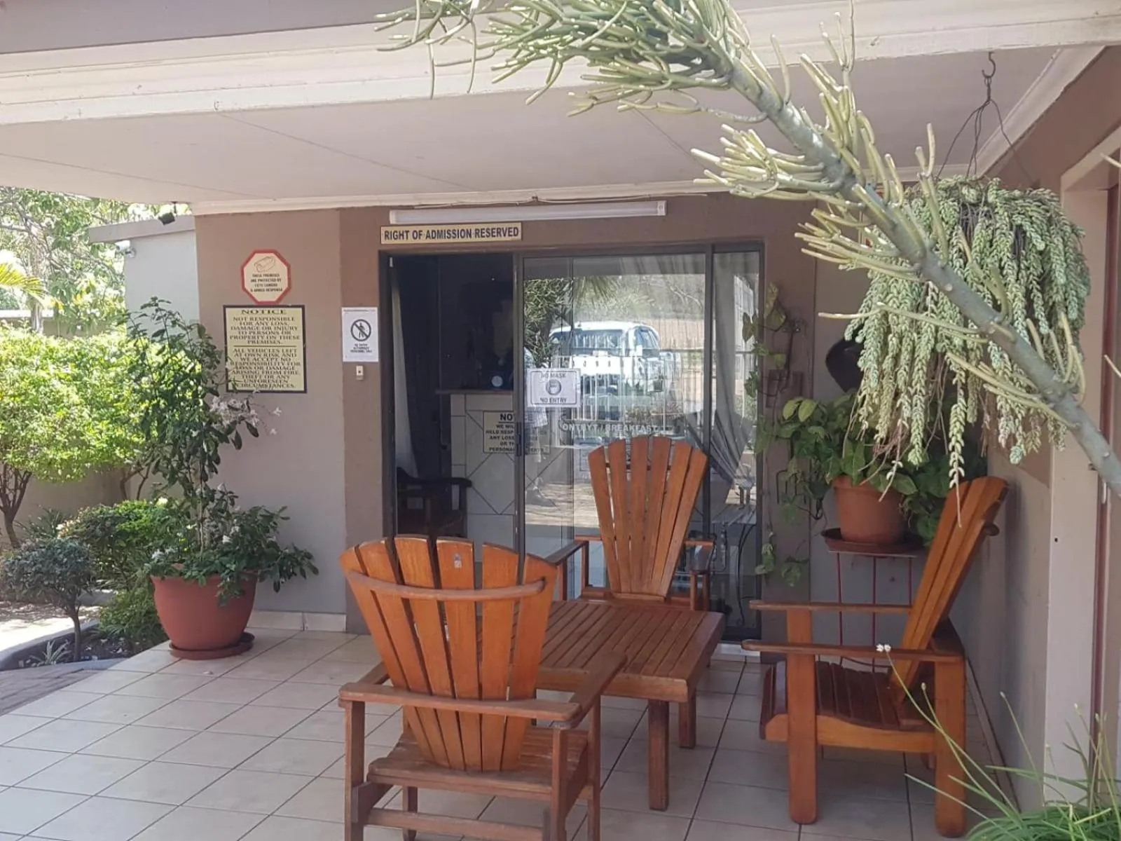 Country Blue Luxury Guest House