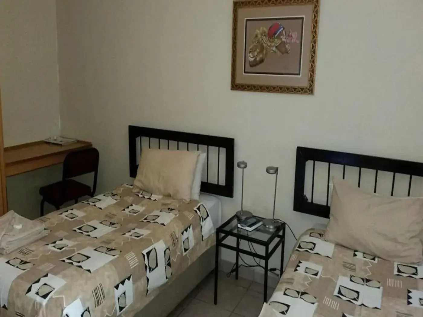 Standard Twin Room - single occupancy in Country Blue Luxury Guest House Standard Twin Room - single occupancy in Country Blue Luxury Guest House