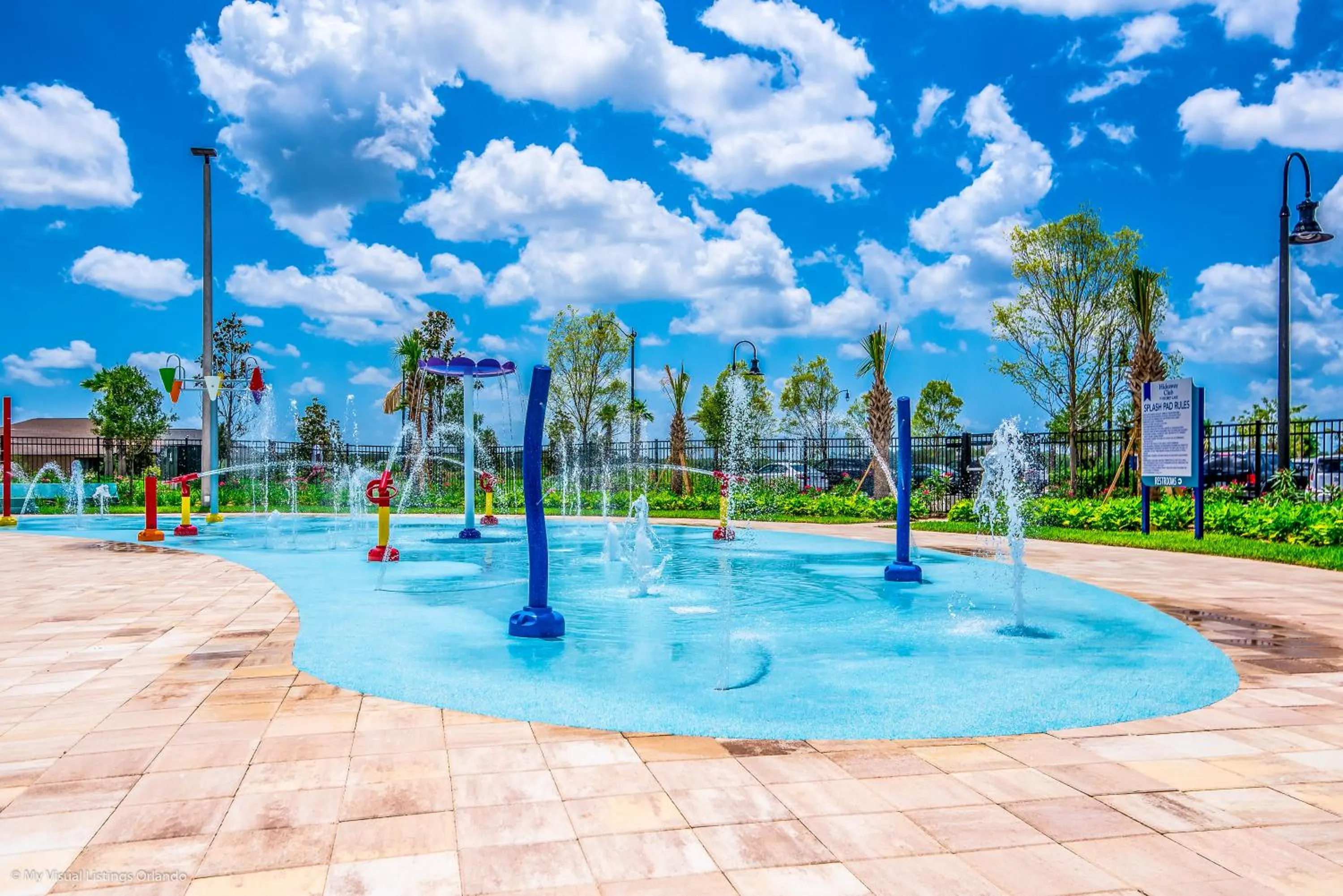 Updated Condo, 5 mi to Disney, On-site Water Park