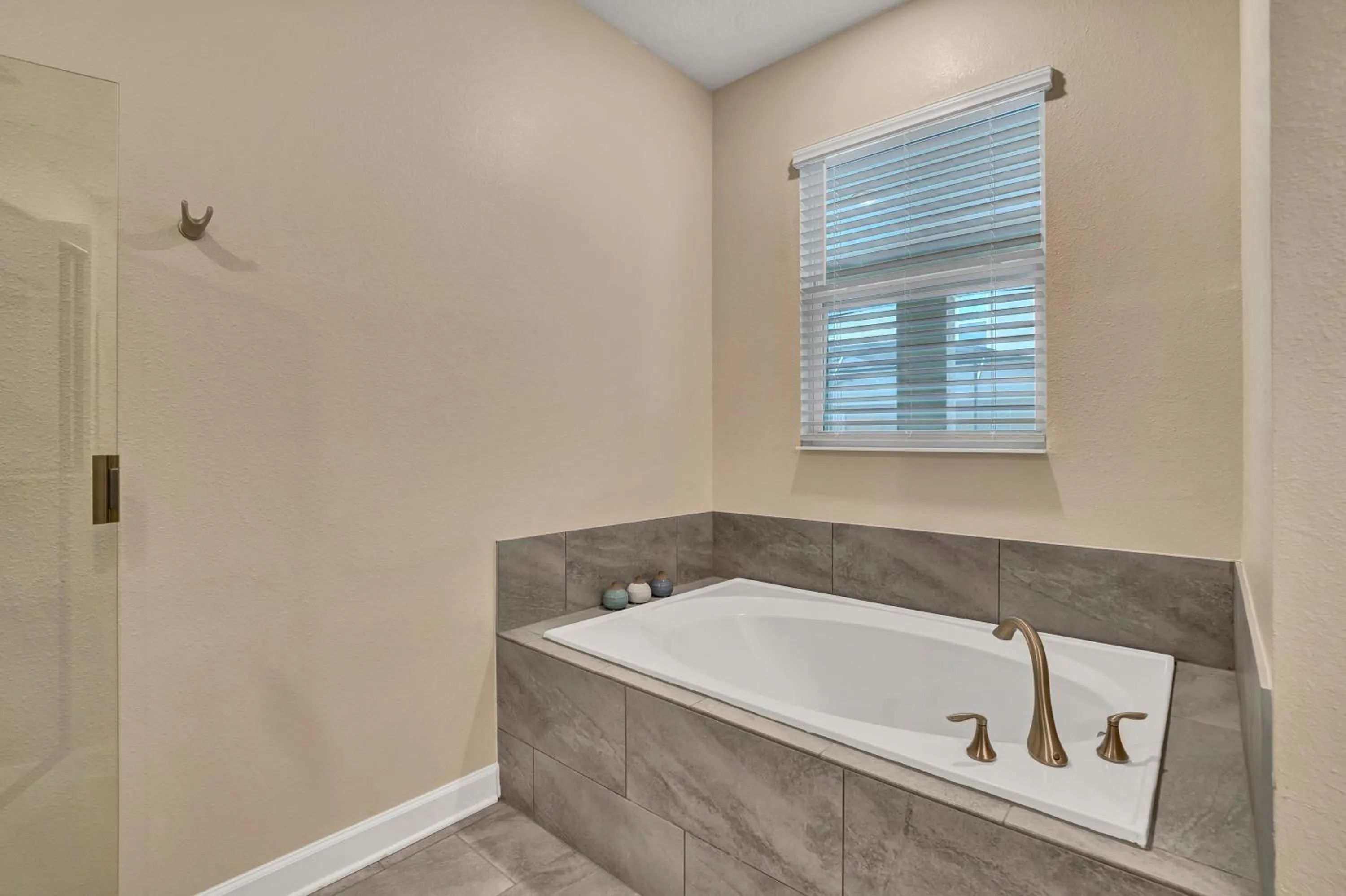 VILLA wPrivate Pool & Game Room near Disney