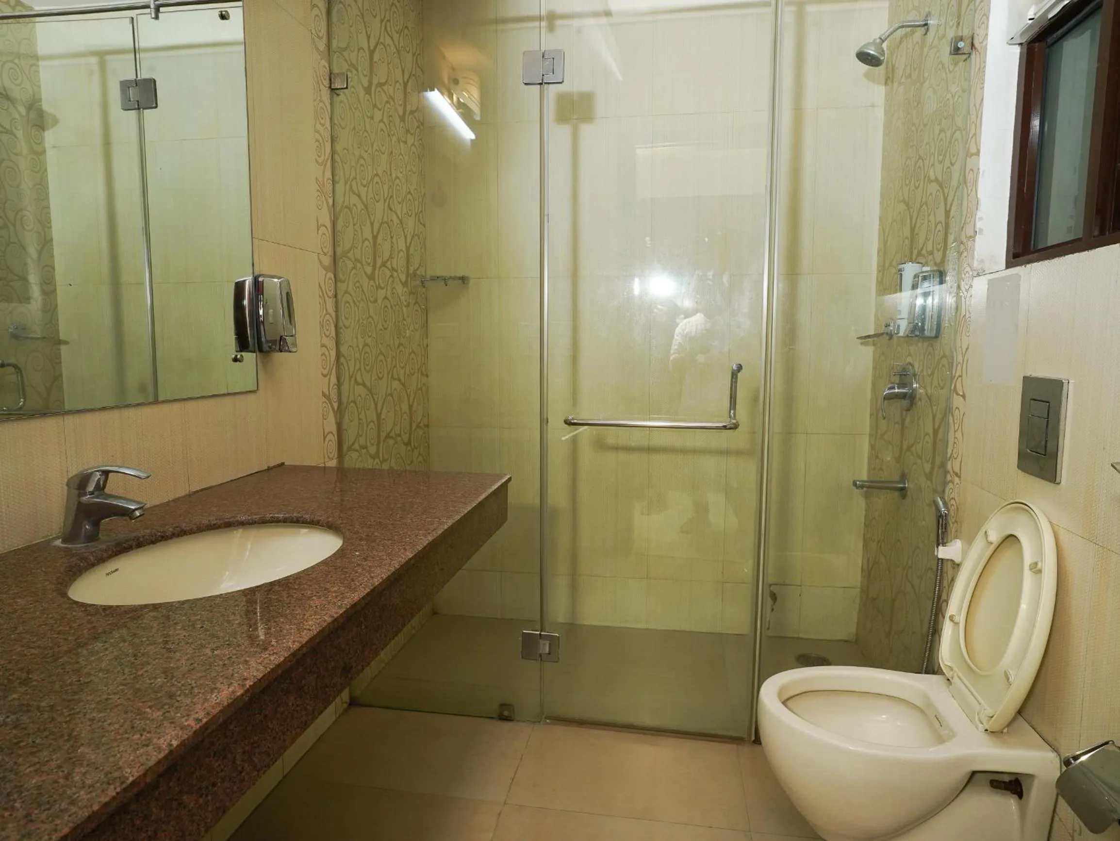 Bathroom in Lime Tree Hotel Sushant Lok Gurgaon Sector 29 Next to IFFCO CHOWK metro