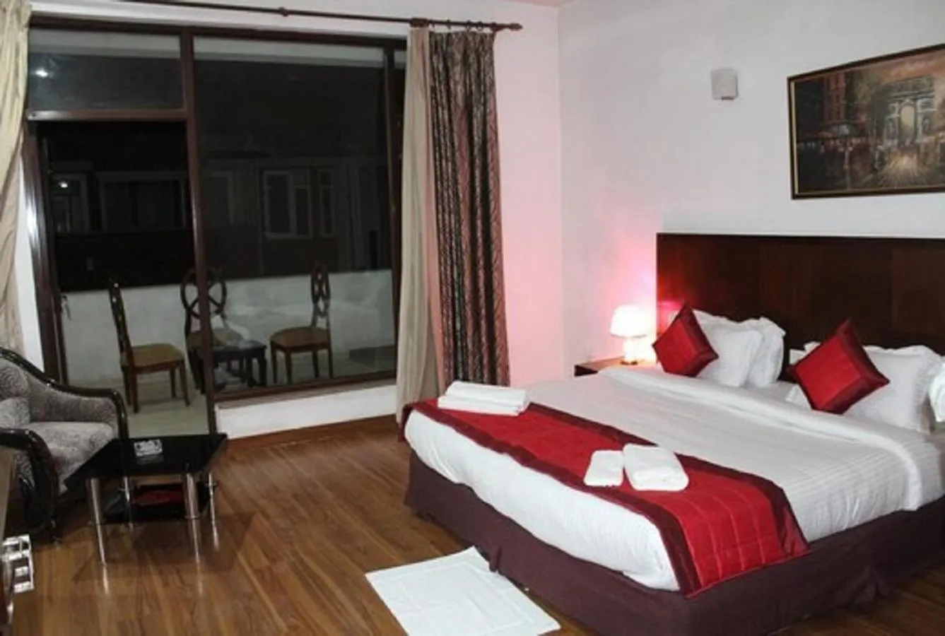 Bedroom, Bed in Lime Tree Hotel Sushant Lok Gurgaon Sector 29 Next to IFFCO CHOWK metro