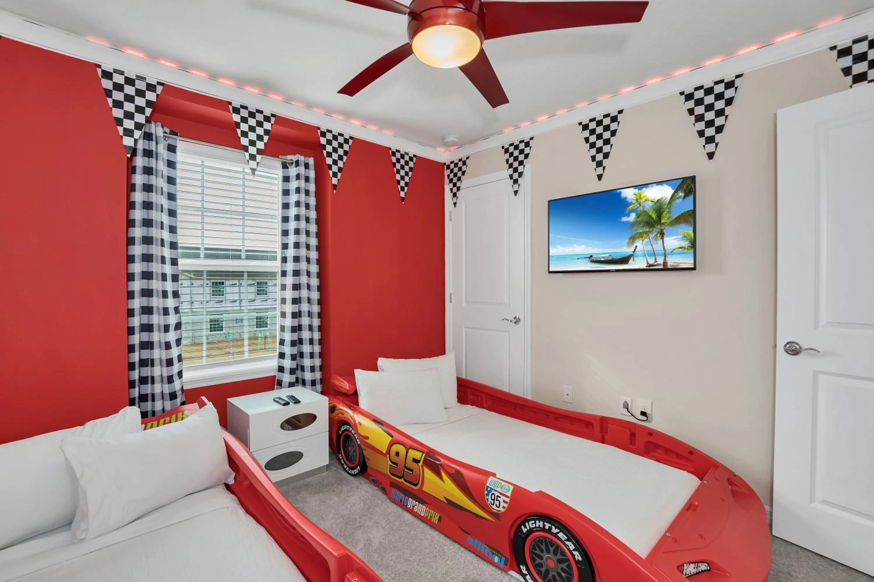 Townhome wPrivate Pool & Themed Rooms, near WDW