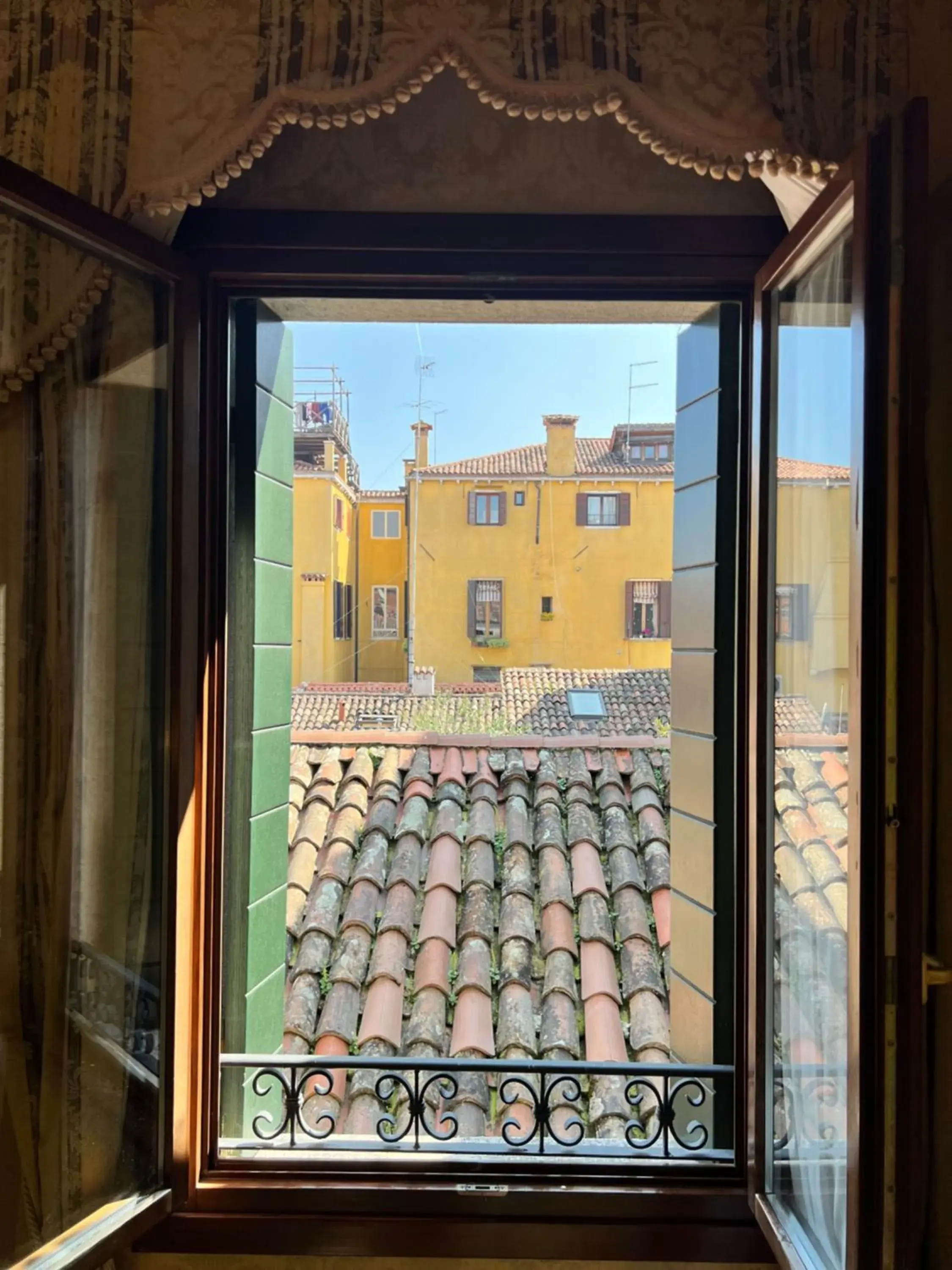 View (from property/room) in Hotel Ca' Dogaressa View (from property/room) in Hotel Ca' Dogaressa