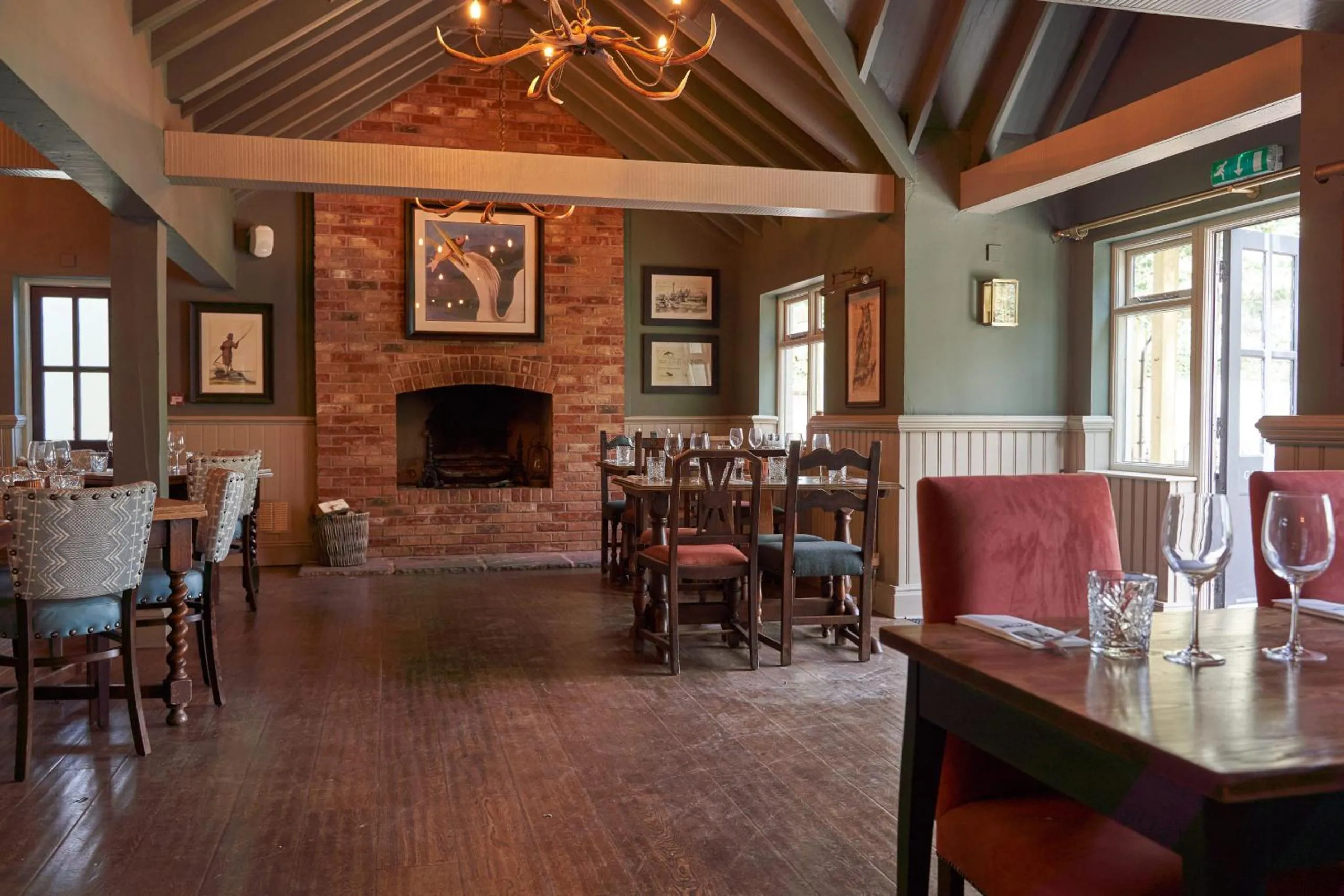 Restaurant/places to eat in The Fleet Inn