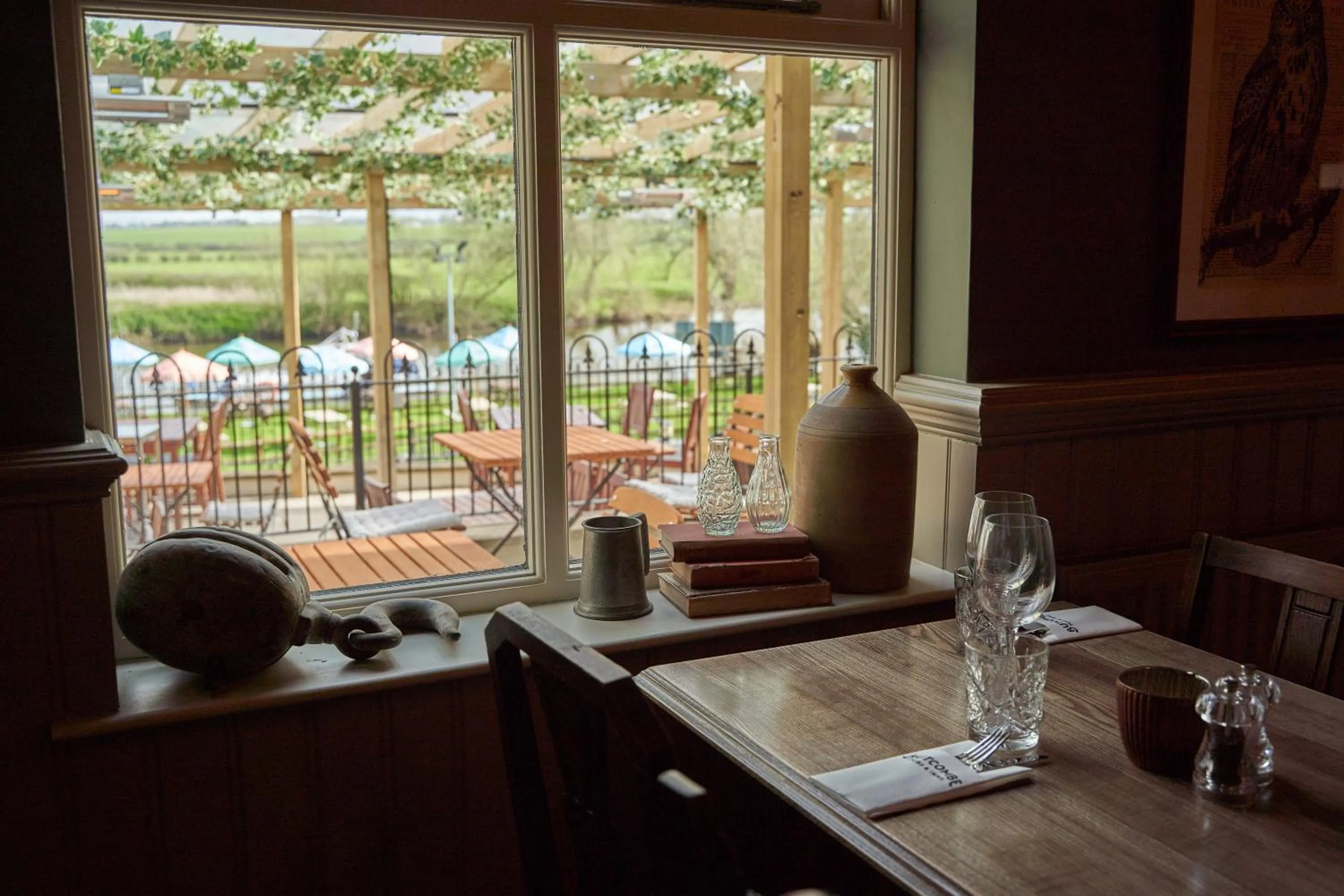 Restaurant/places to eat in The Fleet Inn