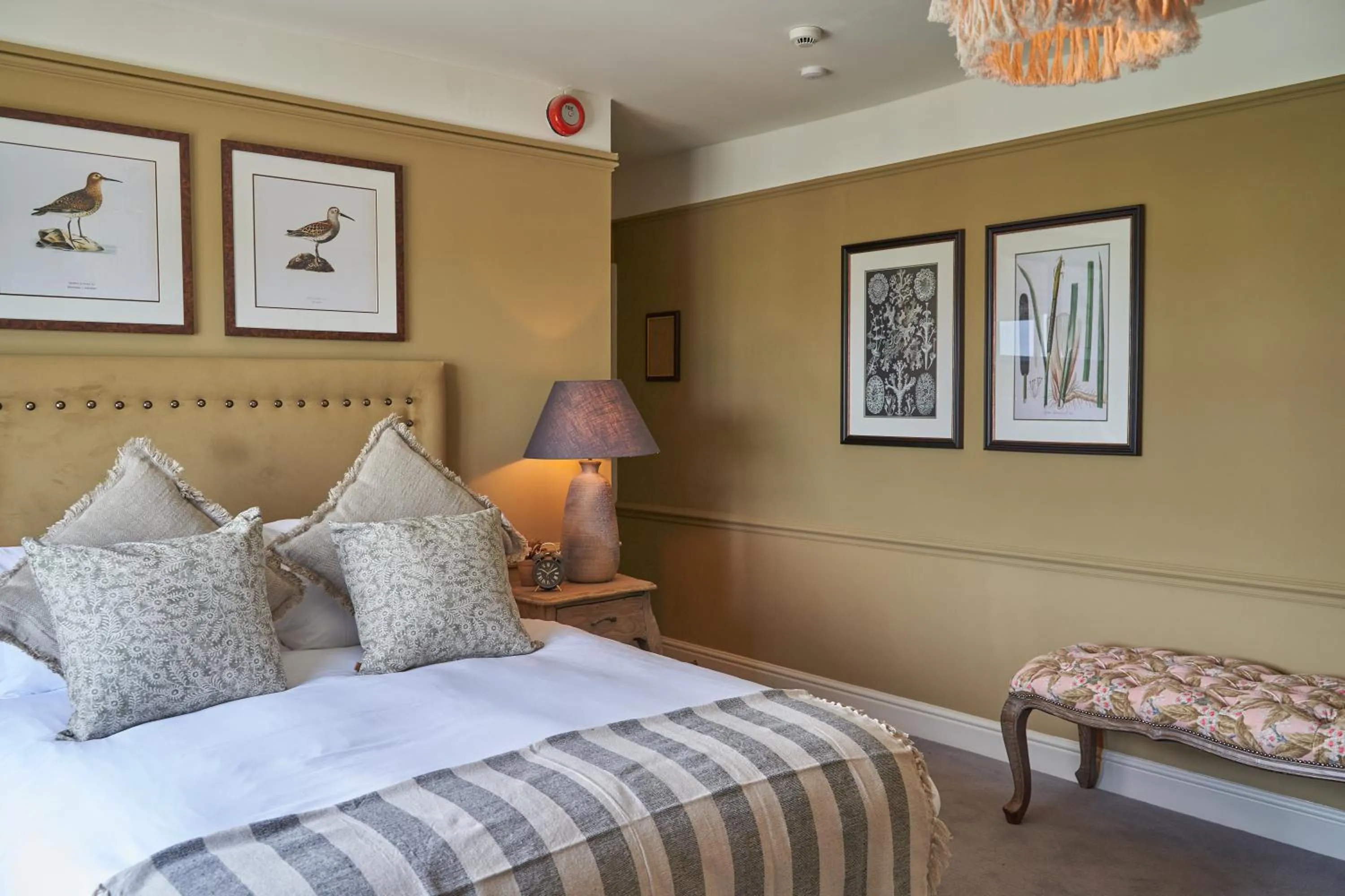 Bedroom, Bed in The Fleet Inn