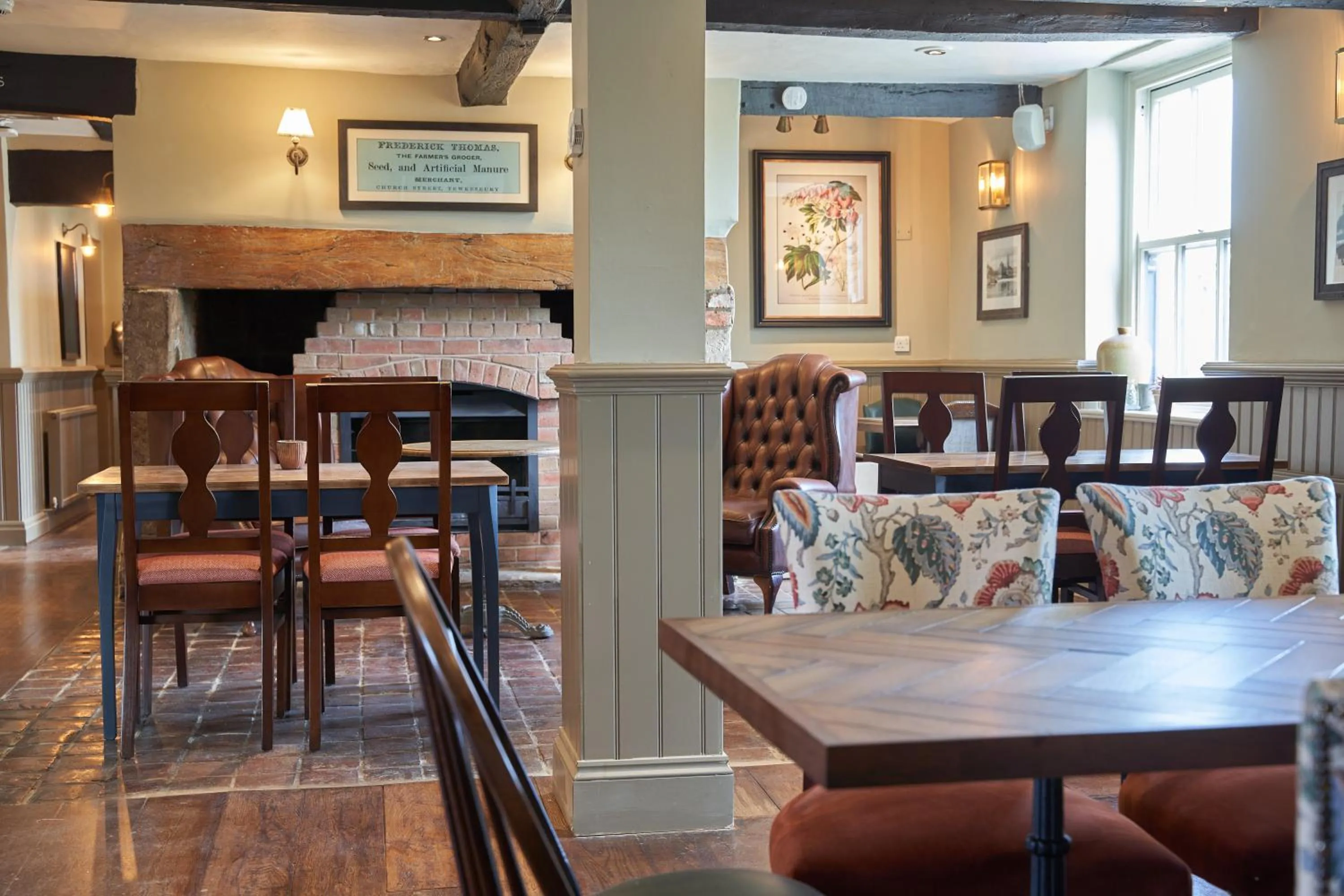 Restaurant/places to eat in The Fleet Inn