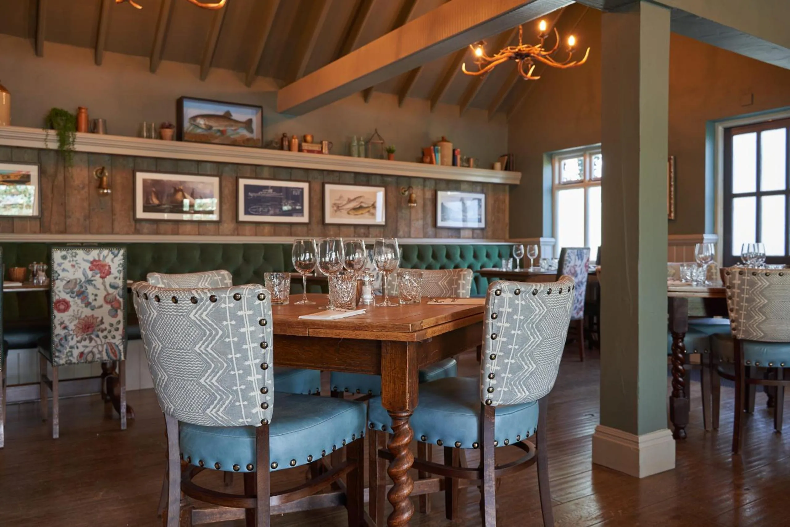 Restaurant/places to eat in The Fleet Inn