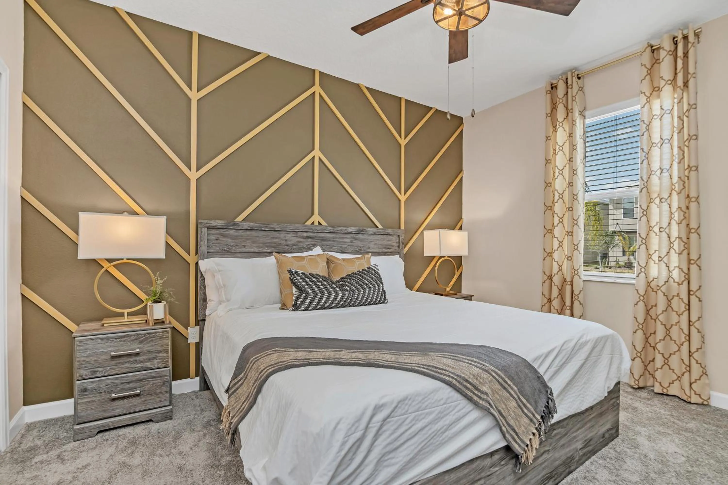 Bed in LARGE Villa, Private PoolGAME ROOMMovie Theater