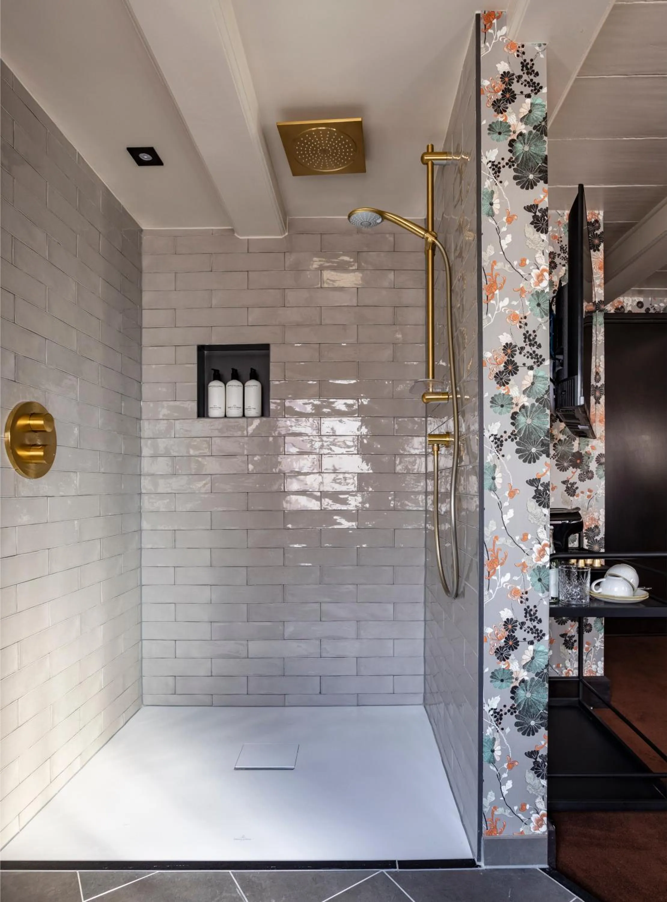 Shower in Poorter Boutique Hotel Brielle