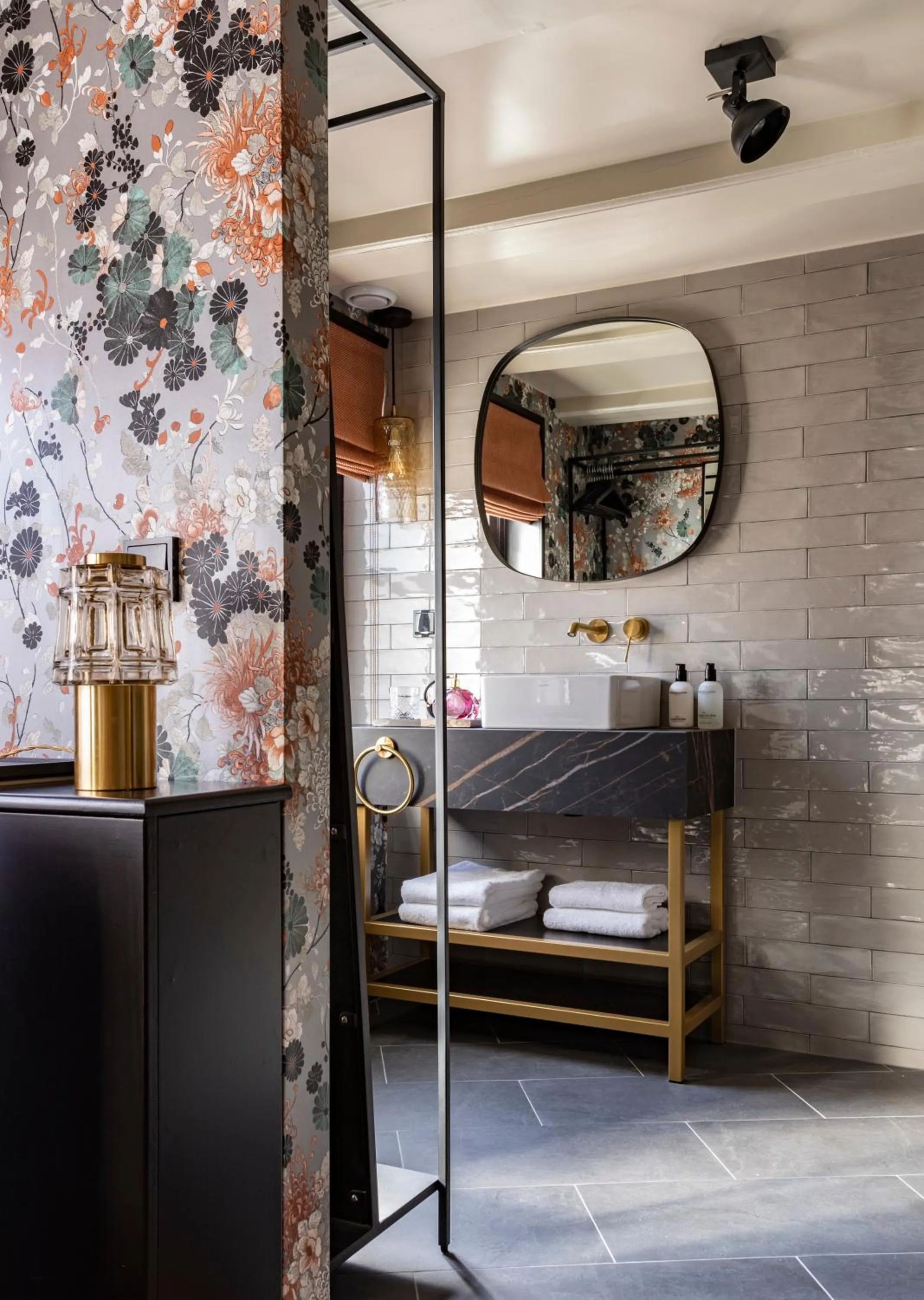 Property building, Bed in Poorter Boutique Hotel Brielle