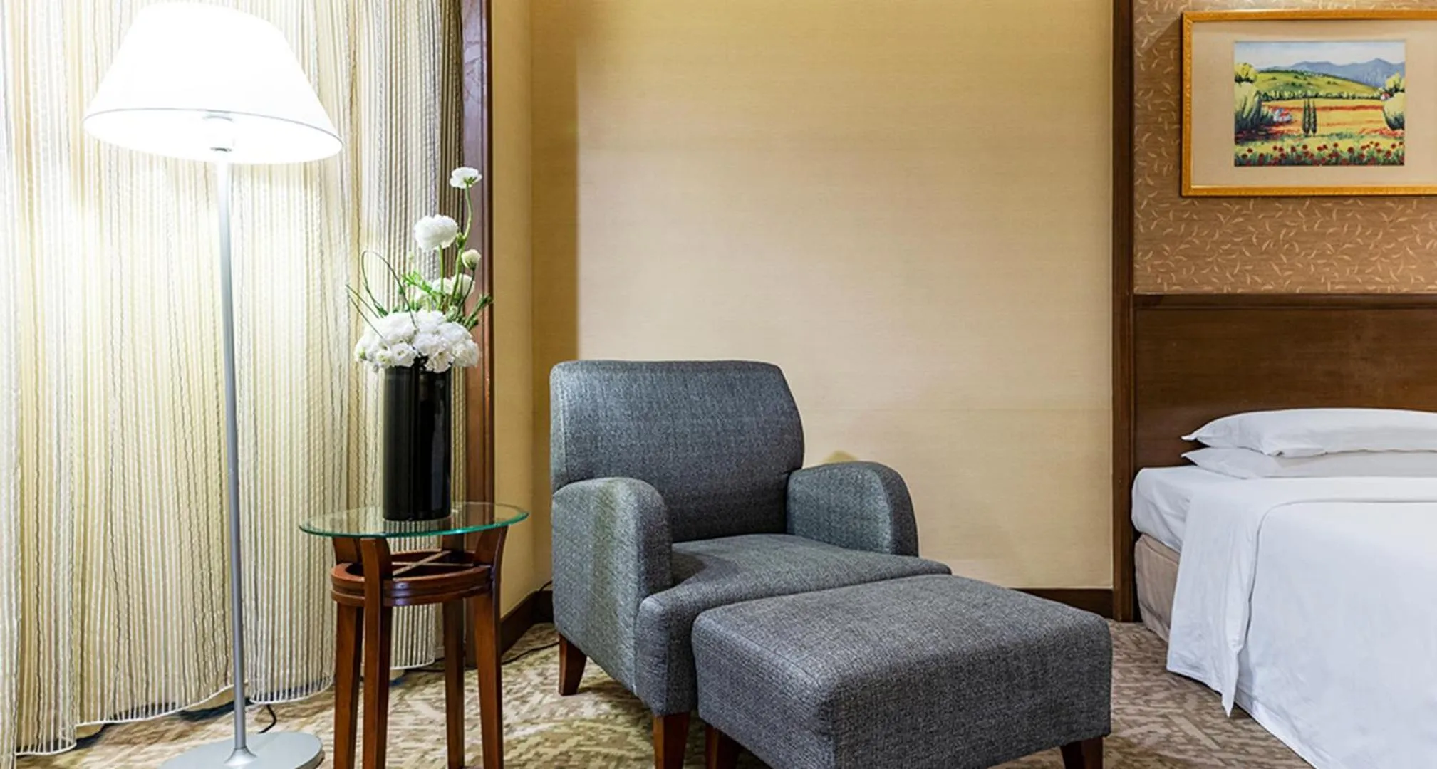 Seating area, Bed in Millennium Harbourview Hotel Xiamen