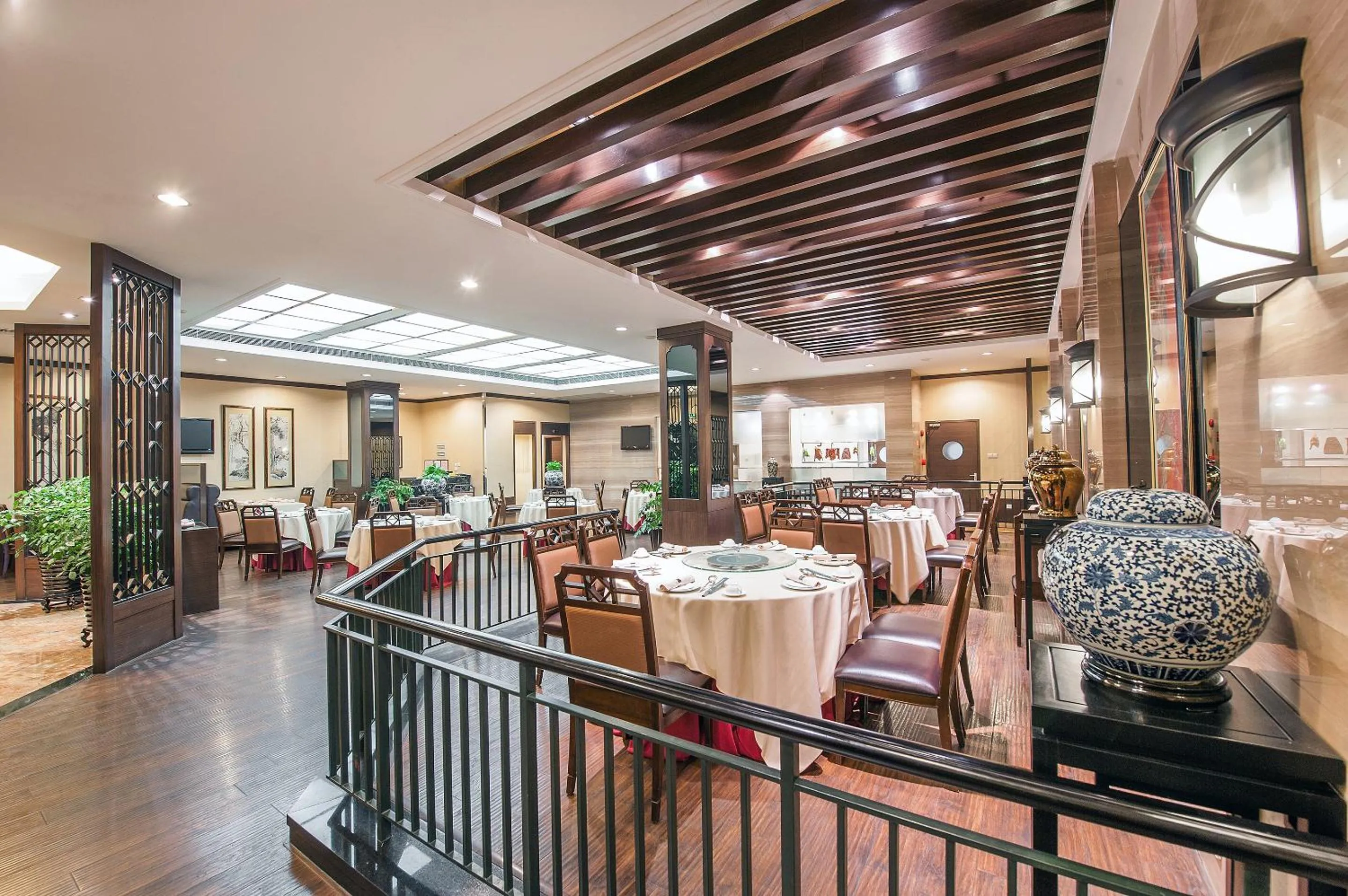 Restaurant/places to eat in Millennium Harbourview Hotel Xiamen