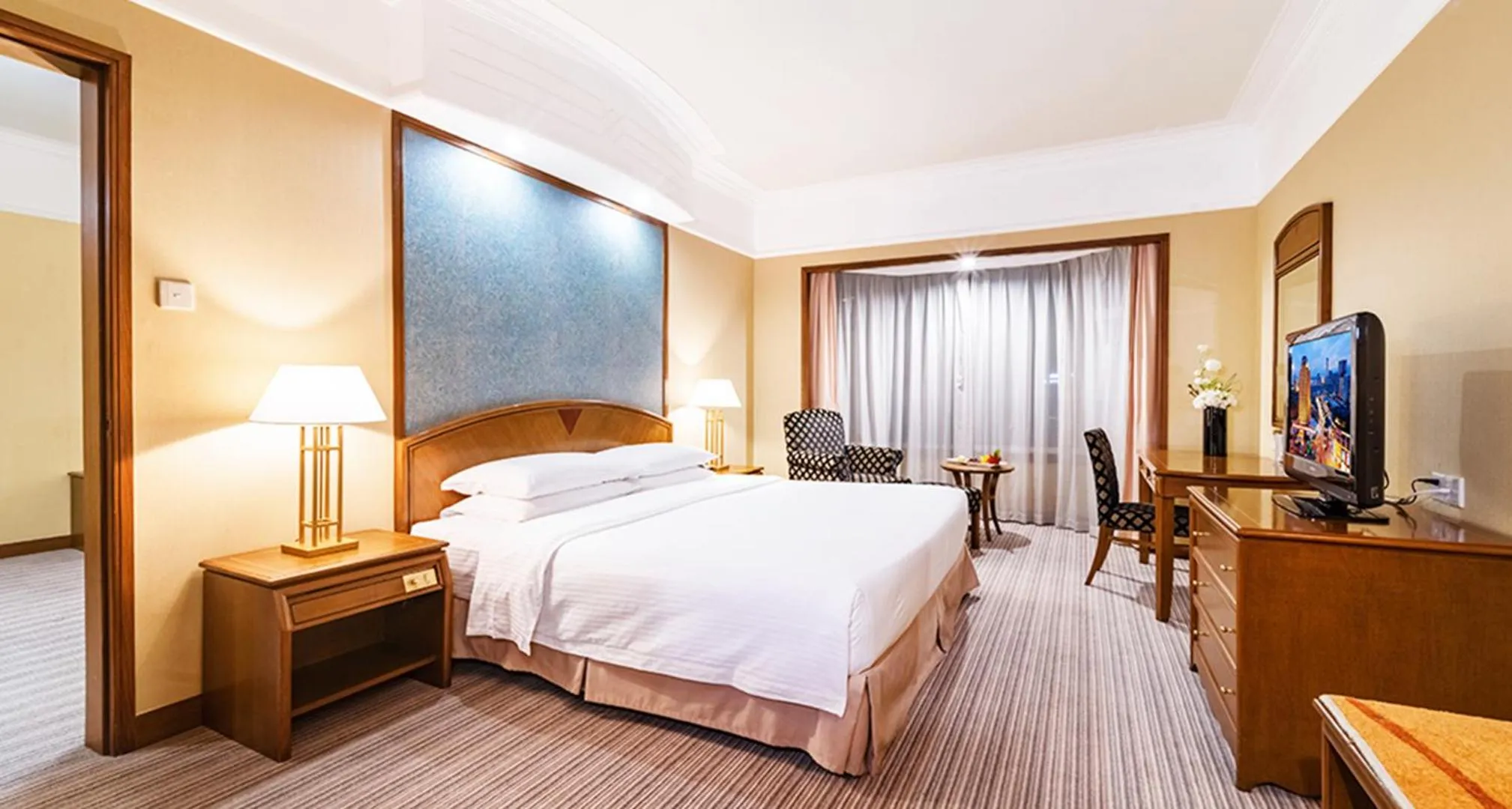 Bedroom, Bed in Millennium Harbourview Hotel Xiamen