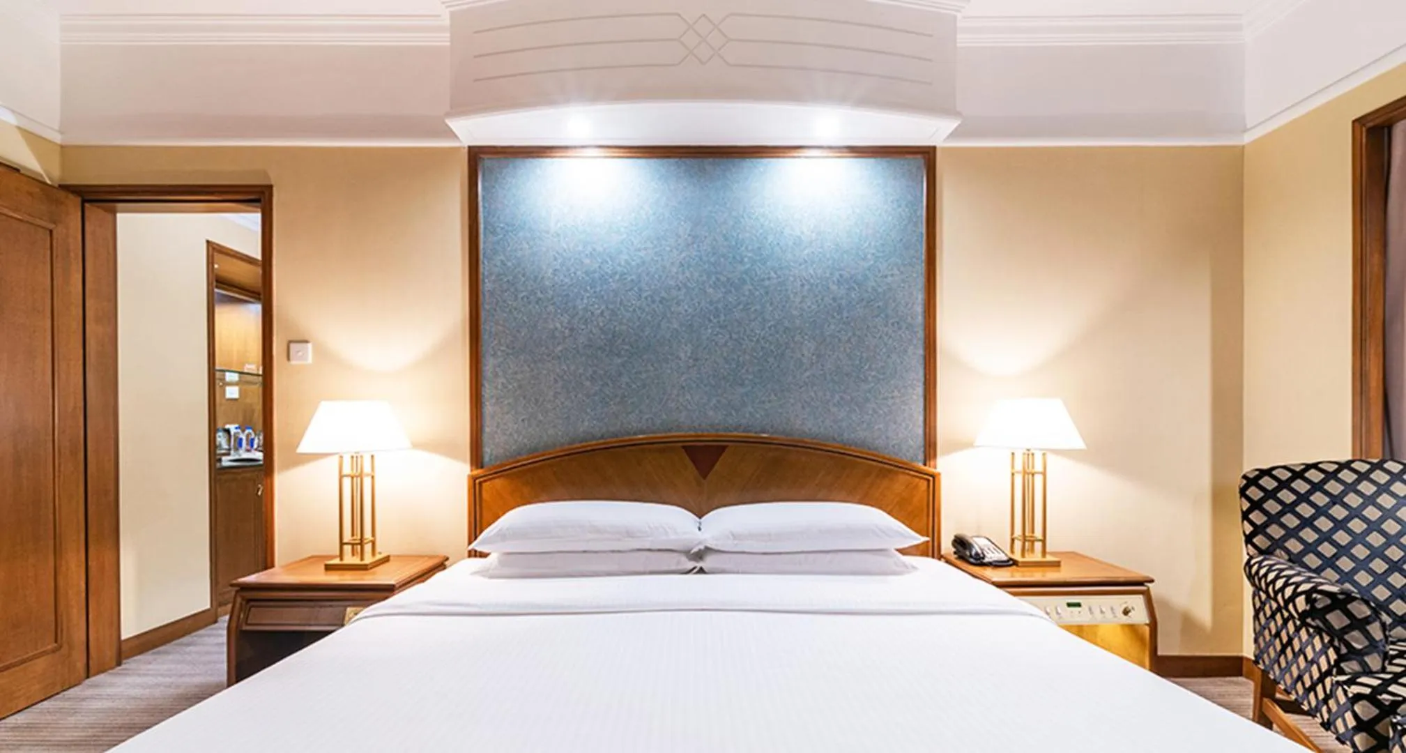 Bed in Millennium Harbourview Hotel Xiamen