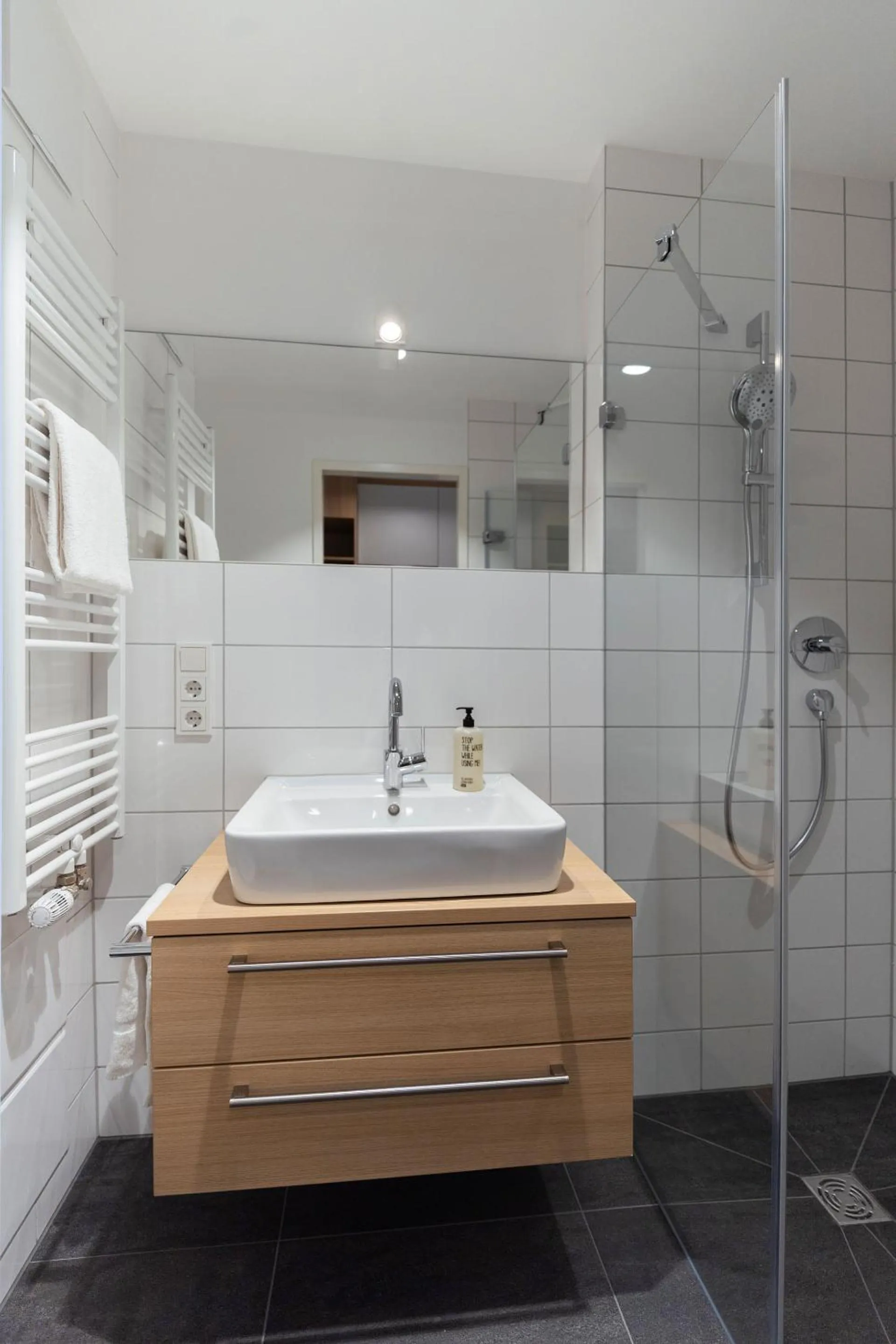 Bathroom in KONCEPT HOTEL Neue Horizonte