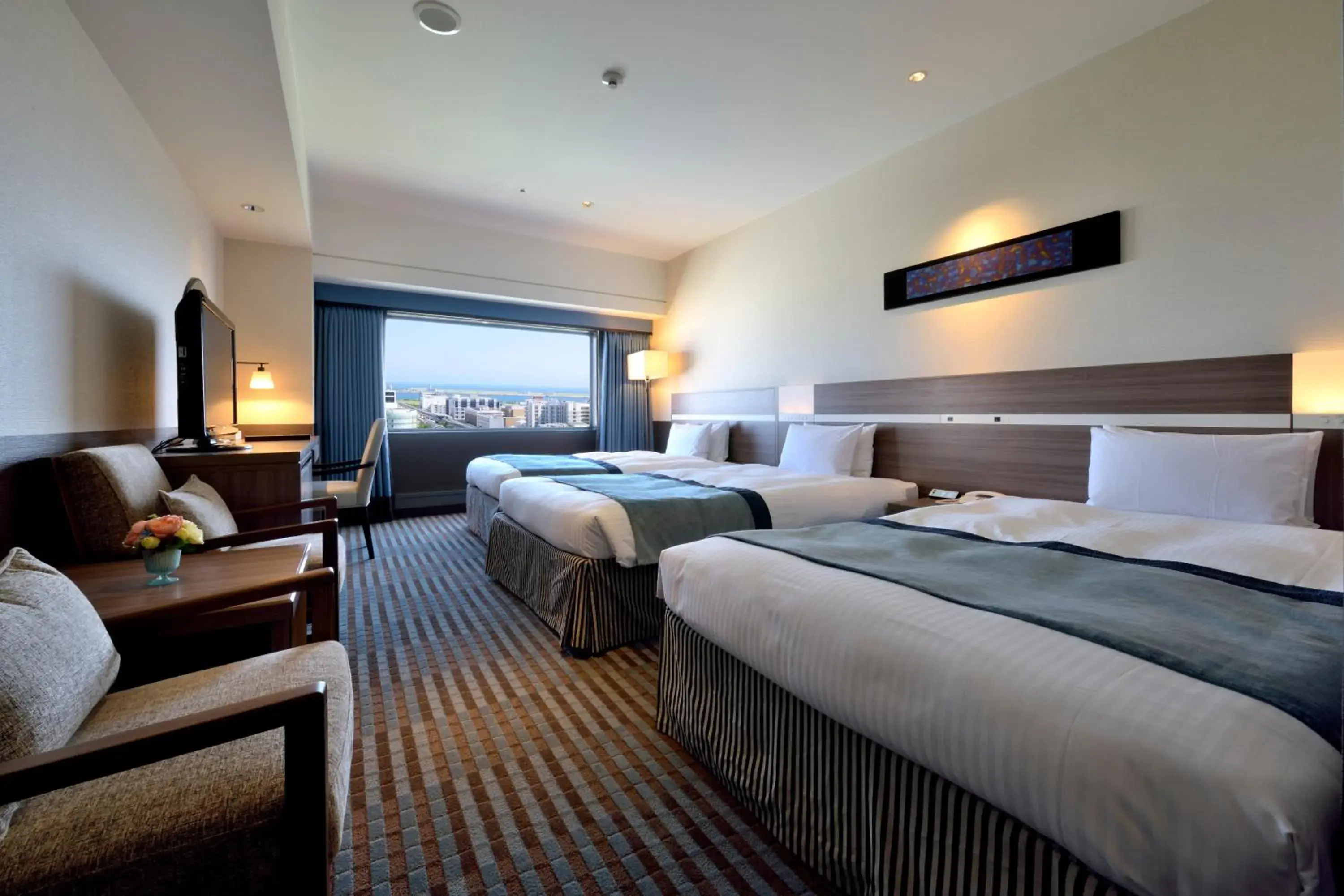 Photo of the whole room, Bed in Kobe Portopia Hotel Photo of the whole room, Bed in Kobe Portopia Hotel