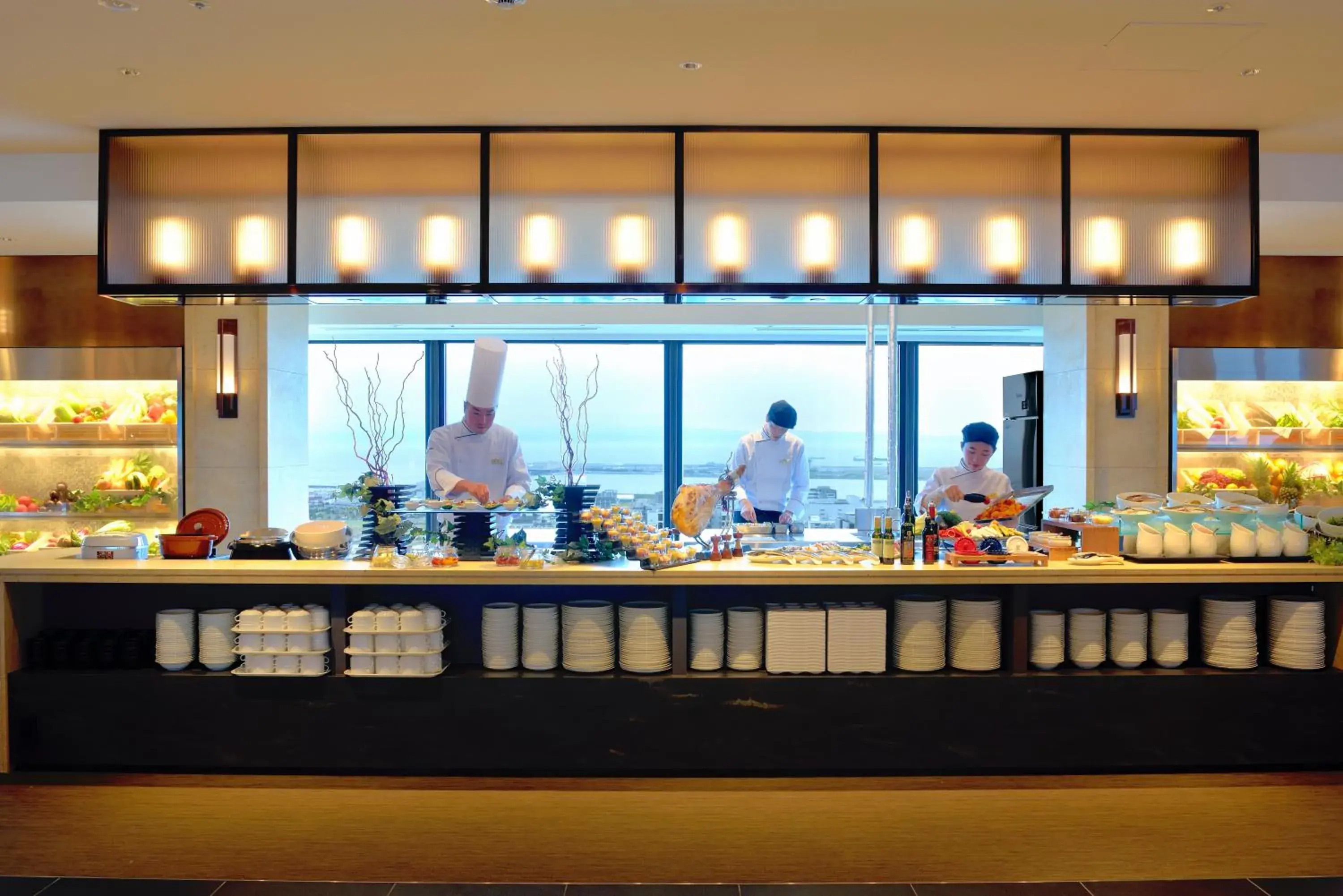 Restaurant/places to eat in Kobe Portopia Hotel Restaurant/places to eat in Kobe Portopia Hotel