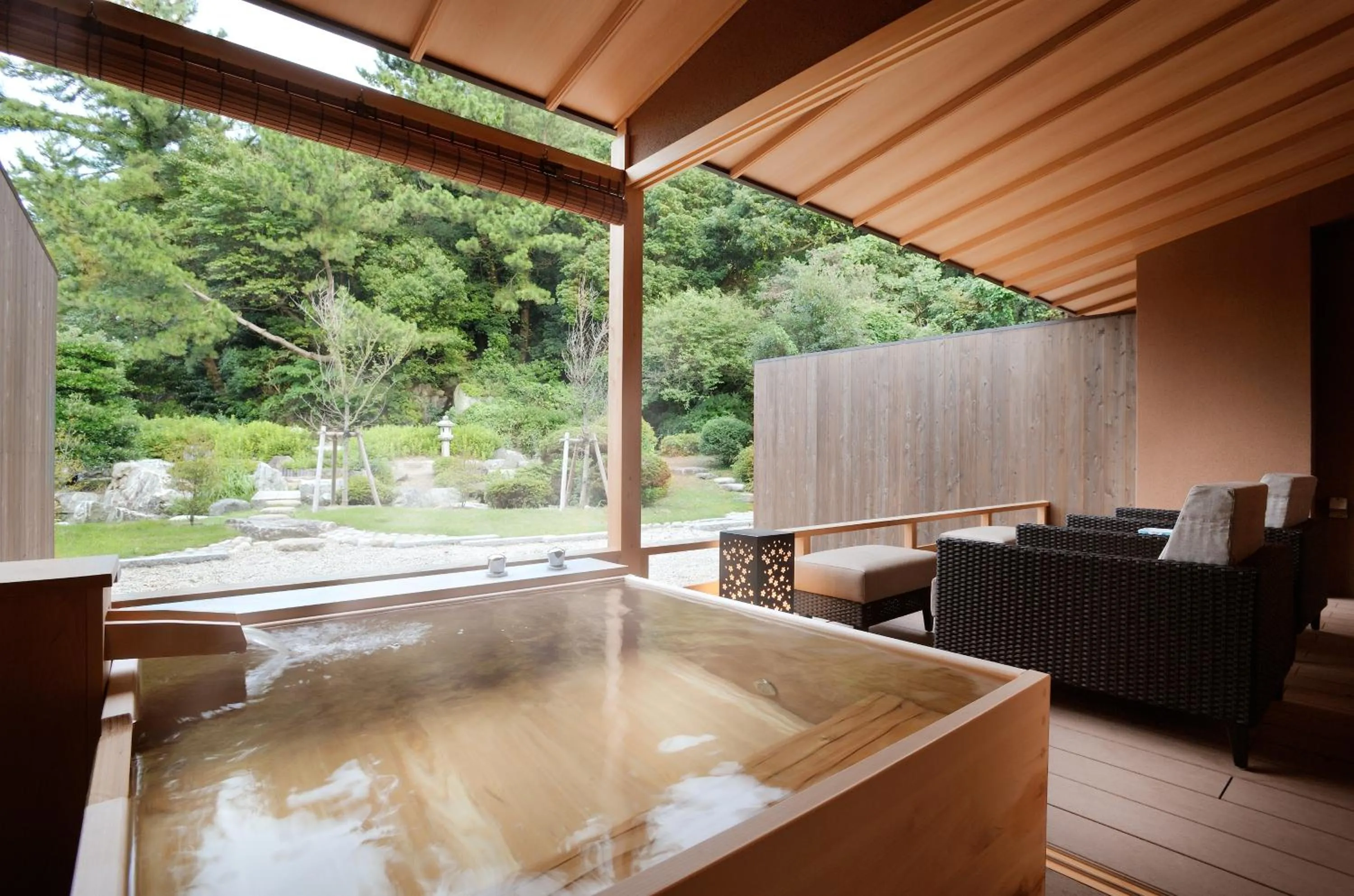 Open Air Bath in Toba International Hotel Shiojitei