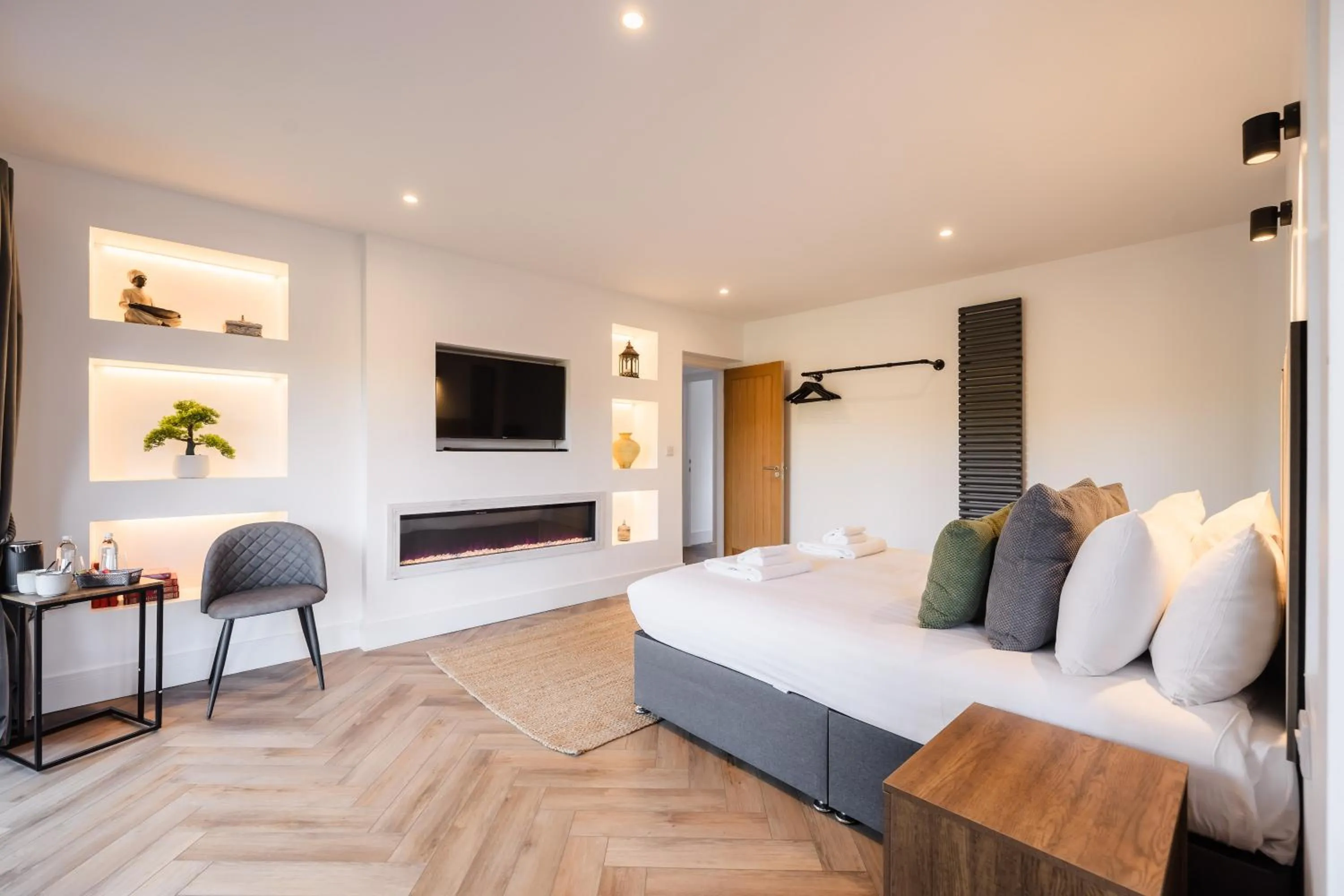 Bed in The Old House 1147