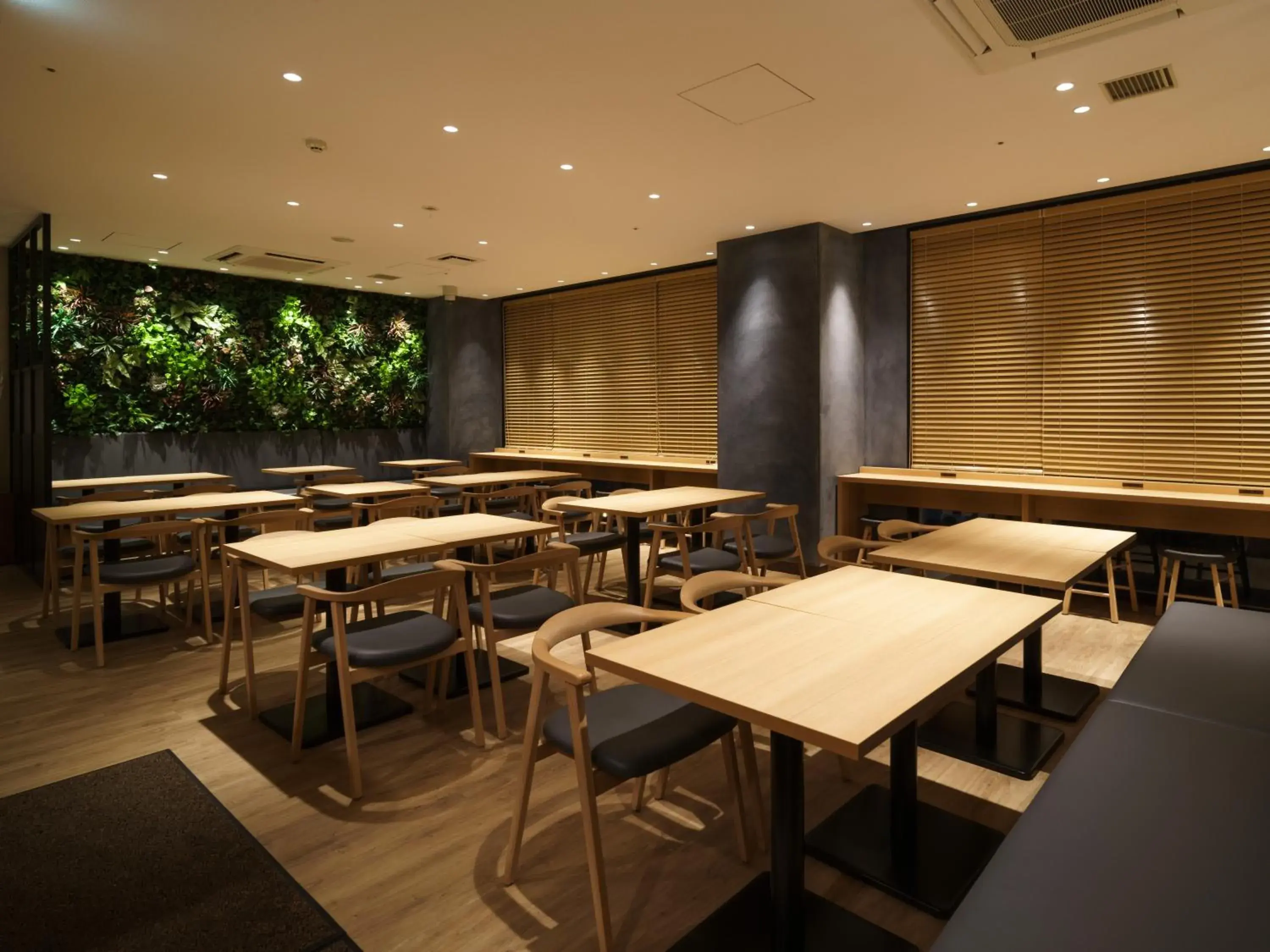 Restaurant/Places to Eat in Super Hotel Kyoto Shijokawaramachi