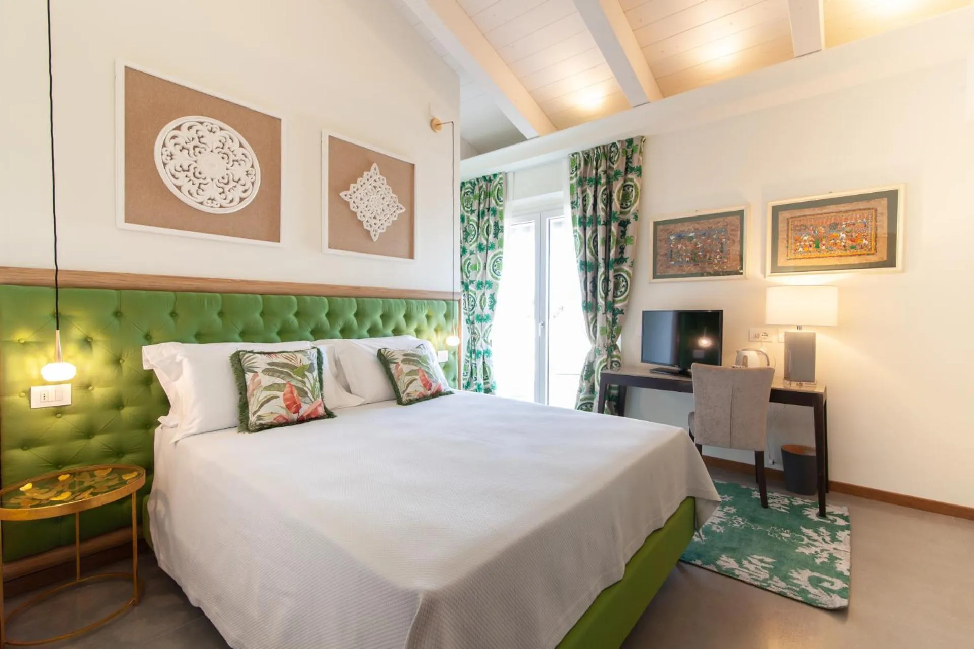 Photo of the whole room, Bed in Villa Francesca Relais