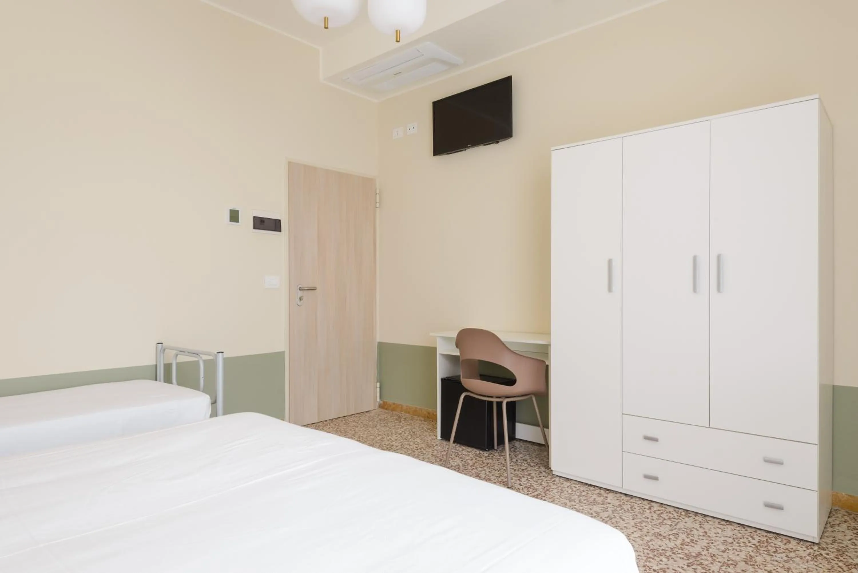 Bed in Pan di Zenzero Icecream Hotel