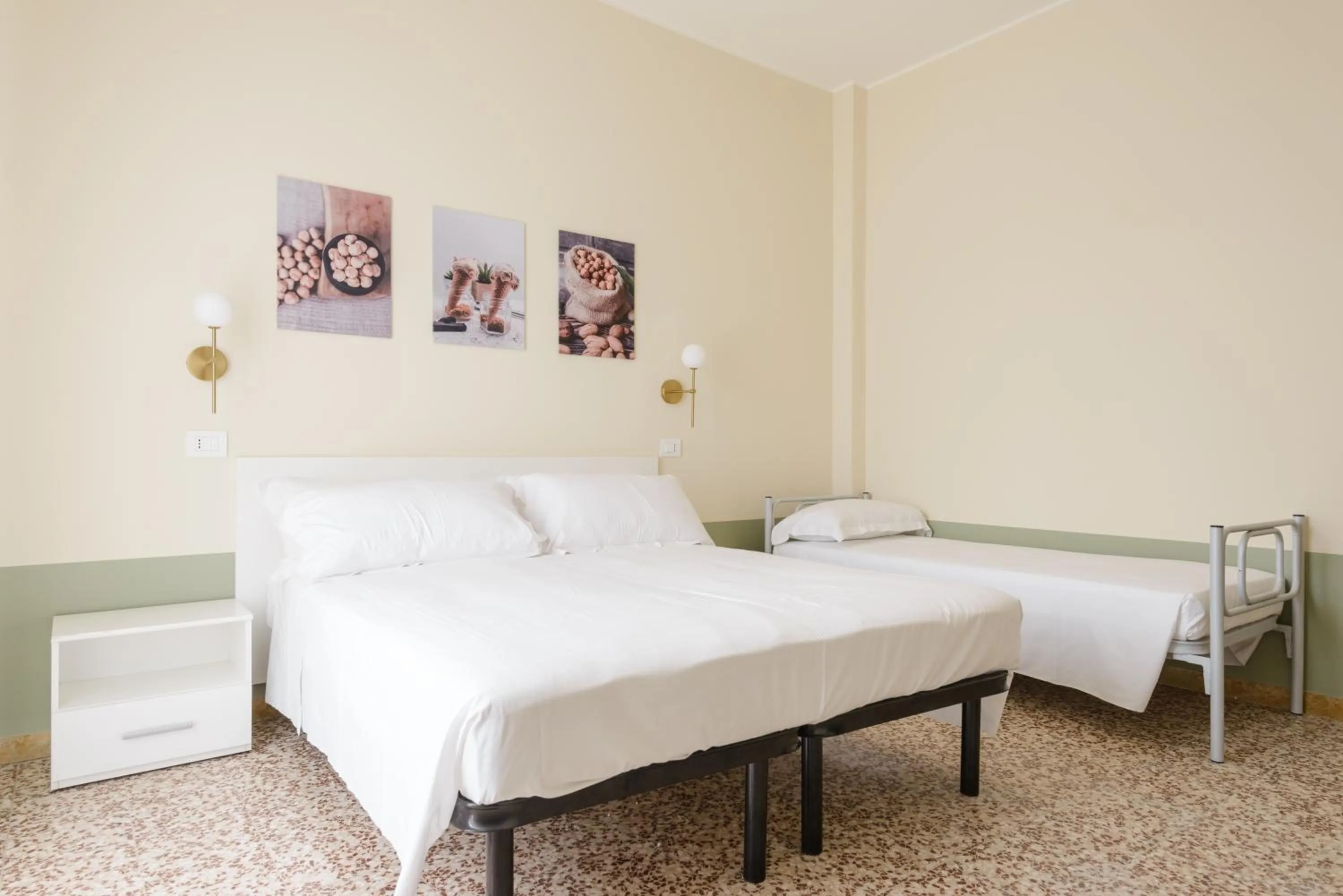 Bed in Pan di Zenzero Icecream Hotel