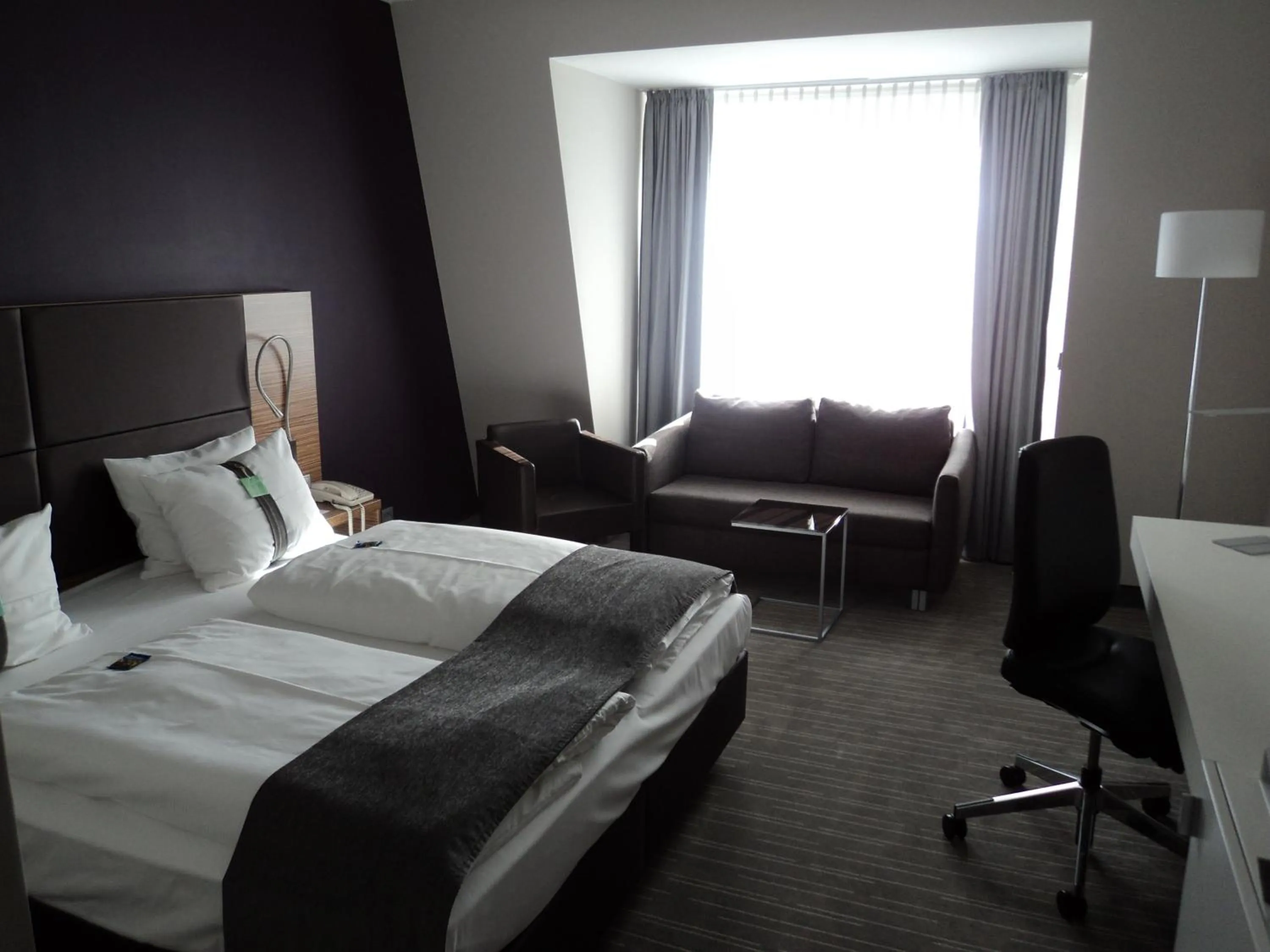 Photo of the whole room, Bed in Willow Hotel Restaurant