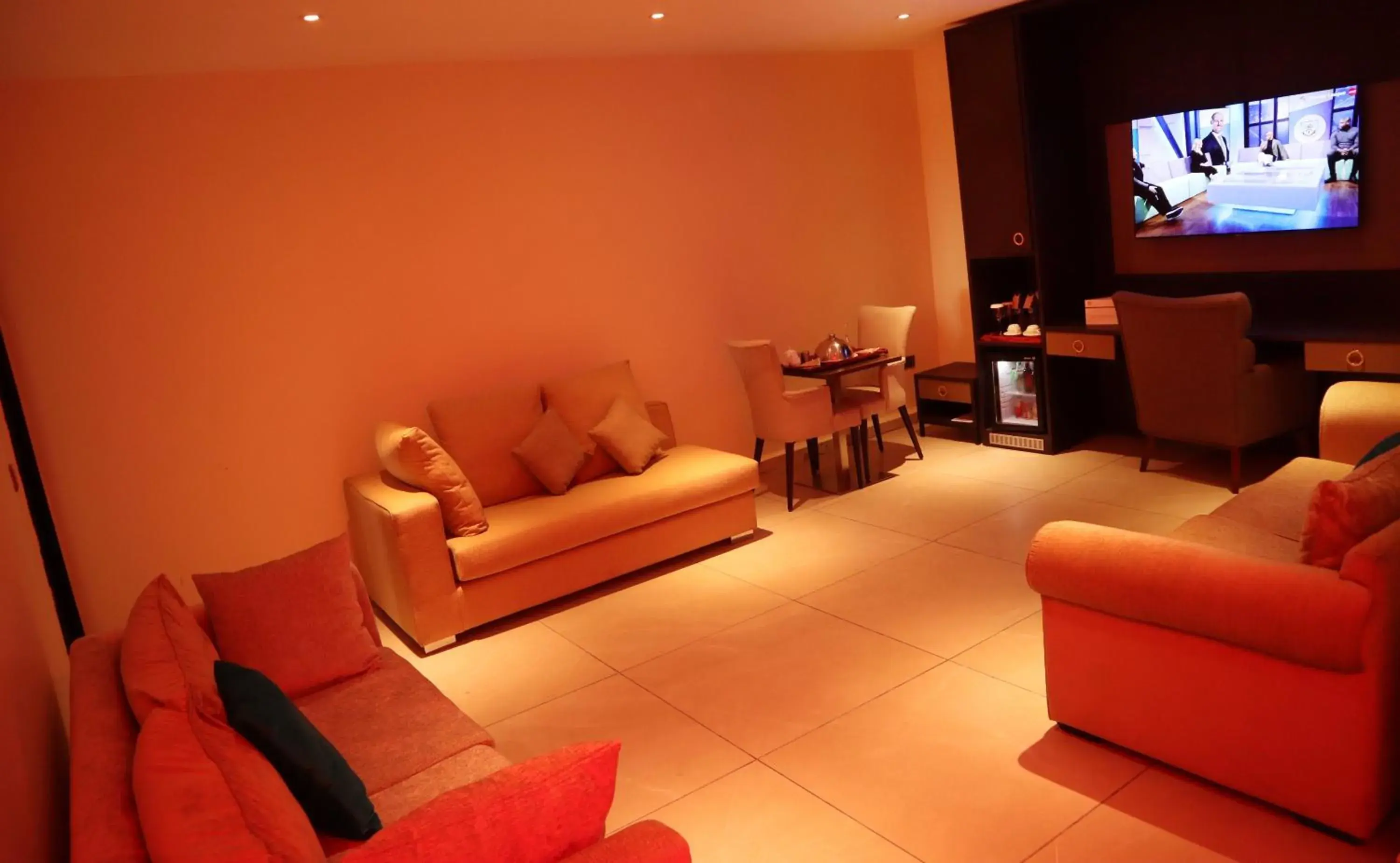 TV and multimedia in Monty Suites Calabar TV and multimedia in Monty Suites Calabar