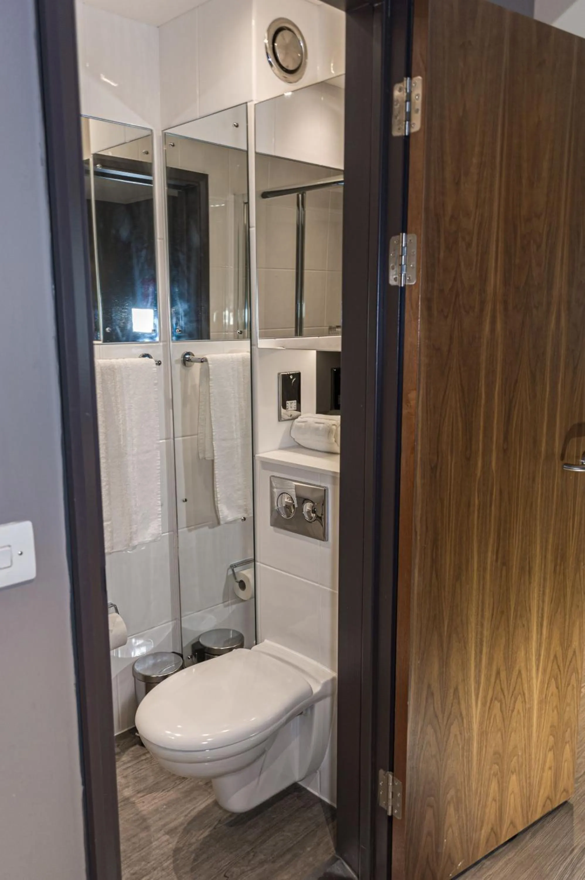 Bathroom in For Students Only Collegiate Eclipse Cardiff