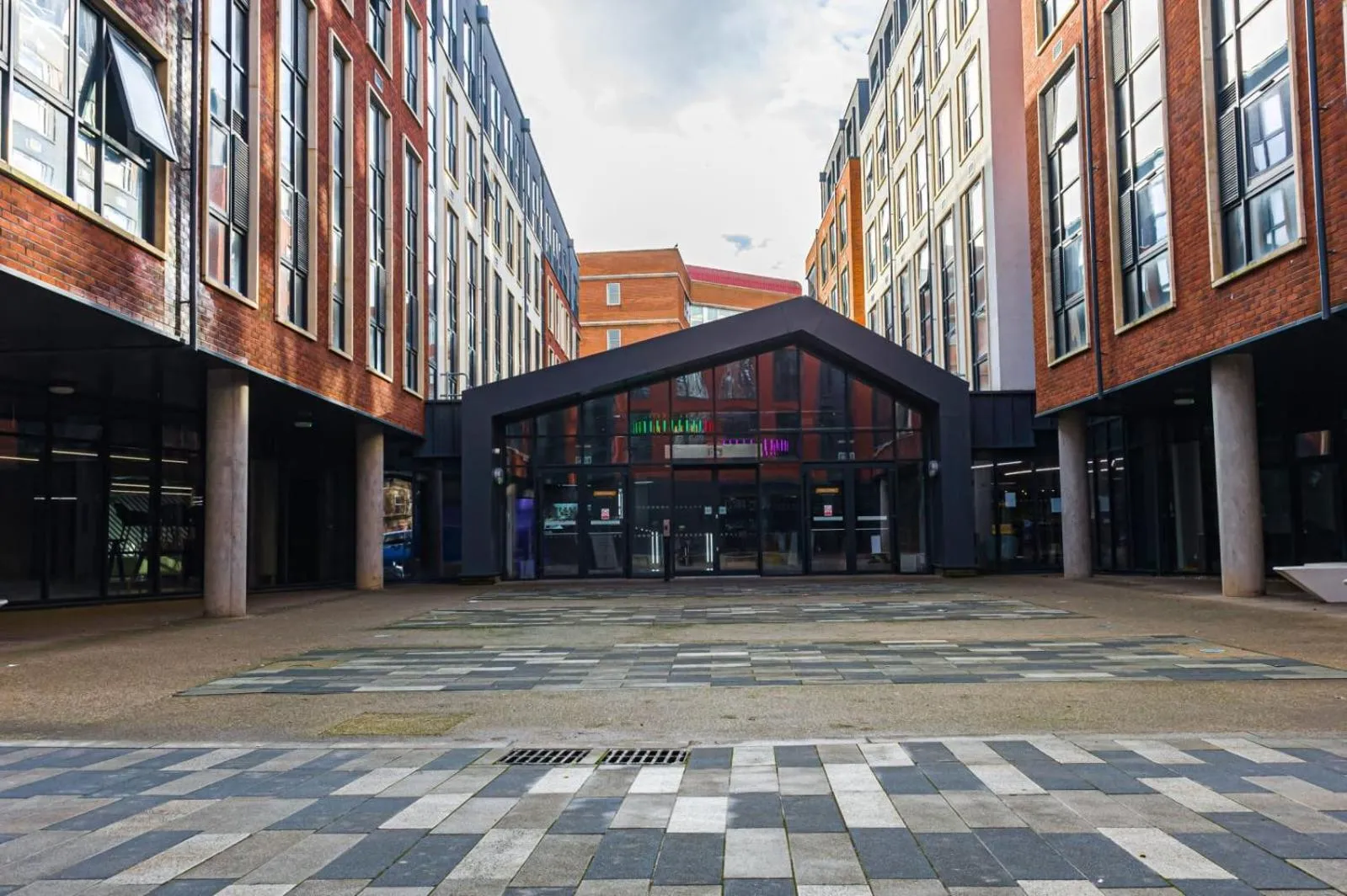 Property building in For Students Only Collegiate Eclipse Cardiff