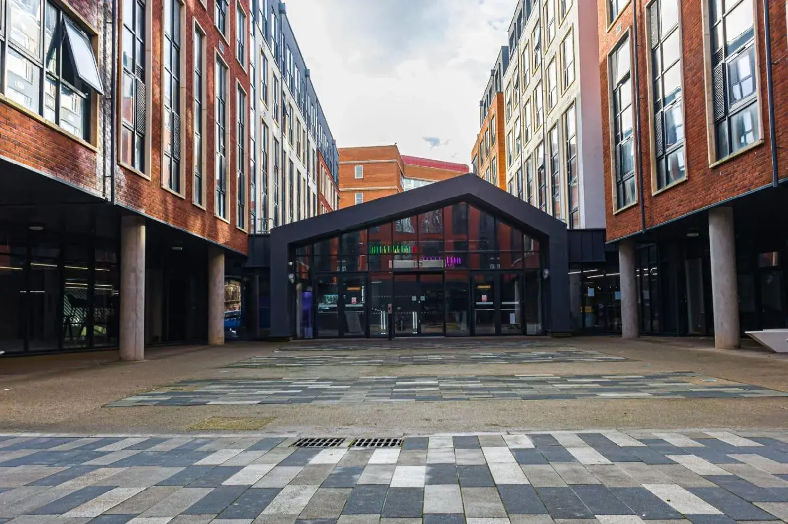For Students Only Collegiate Eclipse Cardiff For Students Only Collegiate Eclipse Cardiff