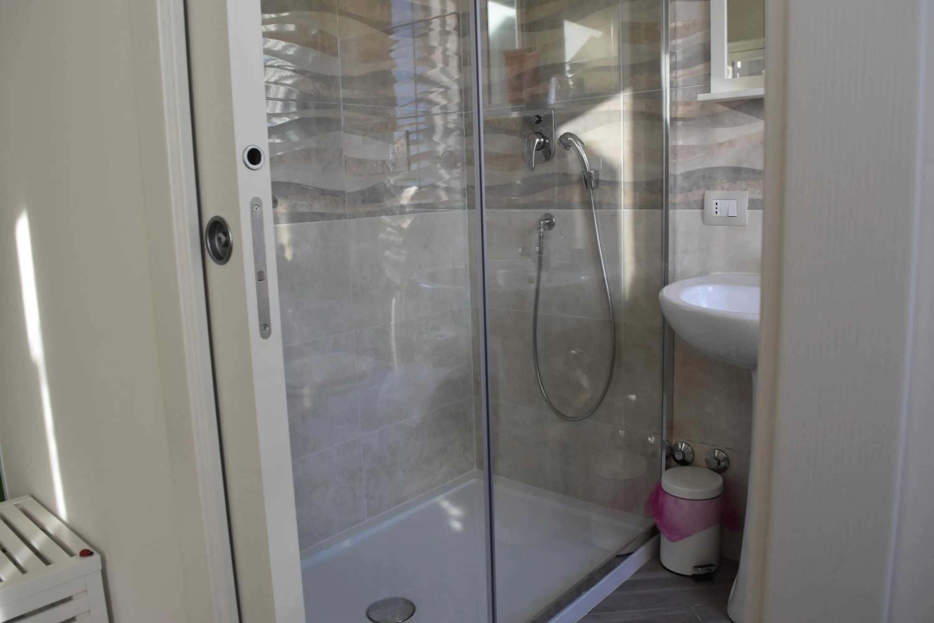 Bathroom in Bed & Breakfast Domus Pepe Scalea