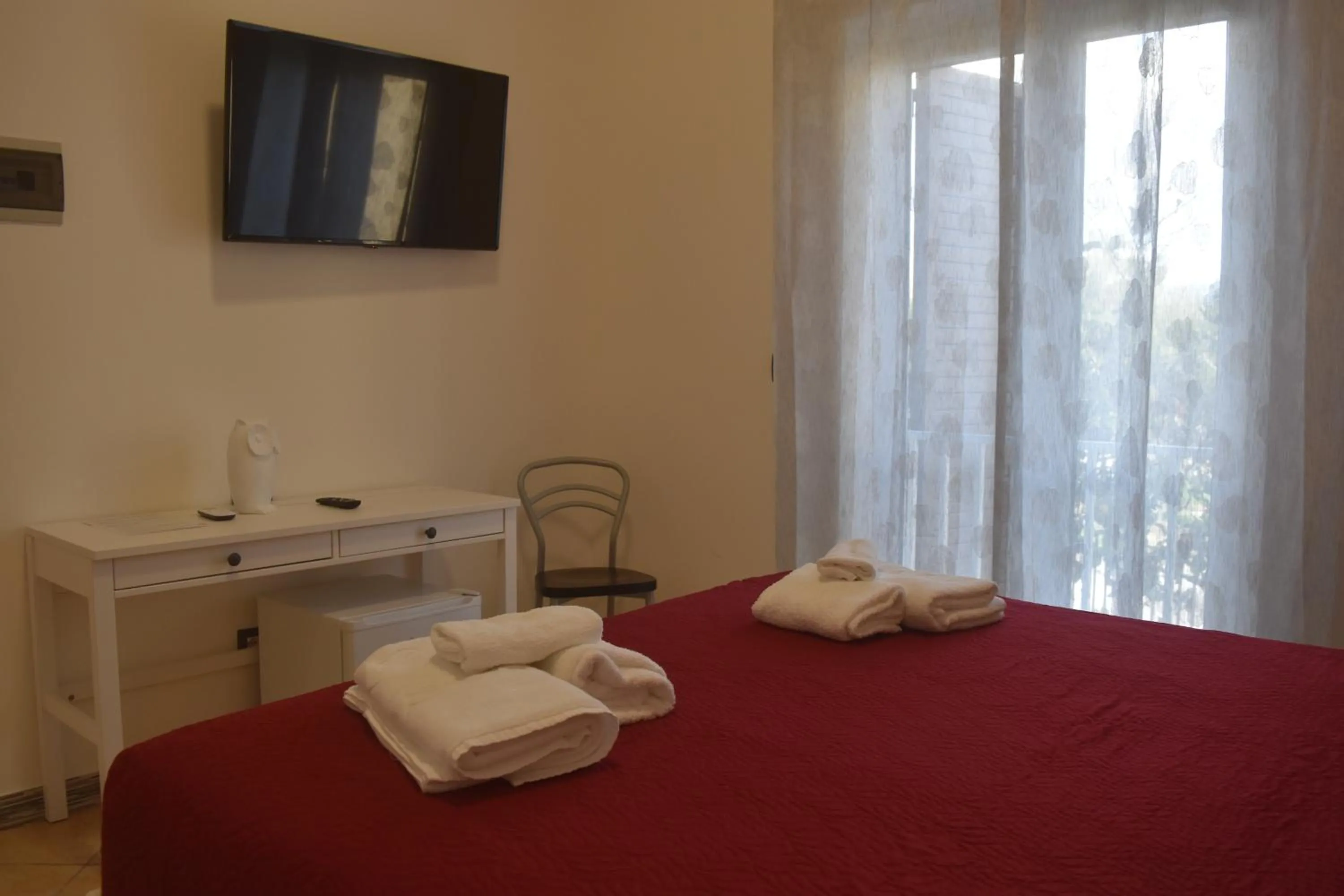 Photo of the whole room, Bed in Bed & Breakfast Domus Pepe Scalea