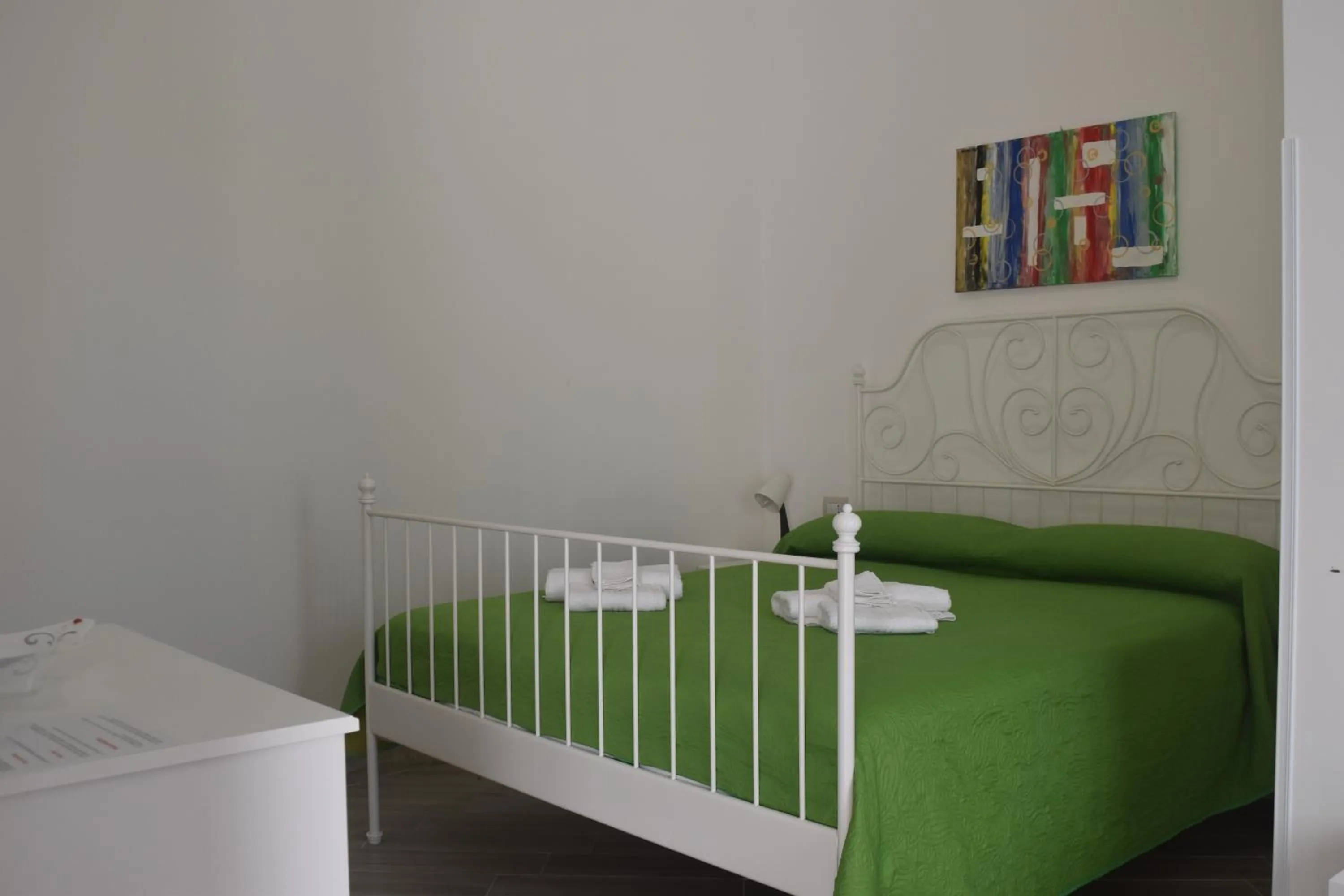 Bedroom, Bed in Bed & Breakfast Domus Pepe Scalea