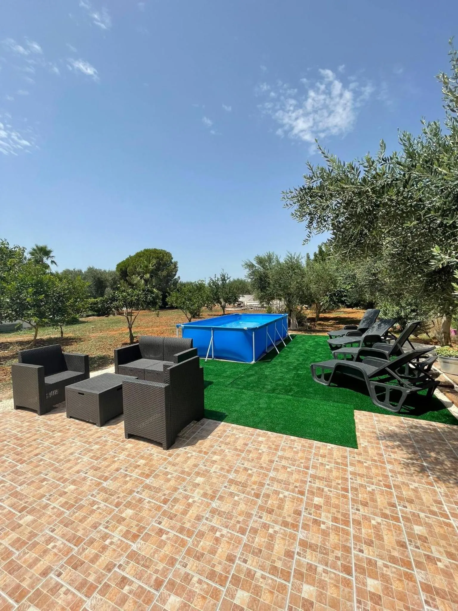 Swimming pool in B&B Le Carrube