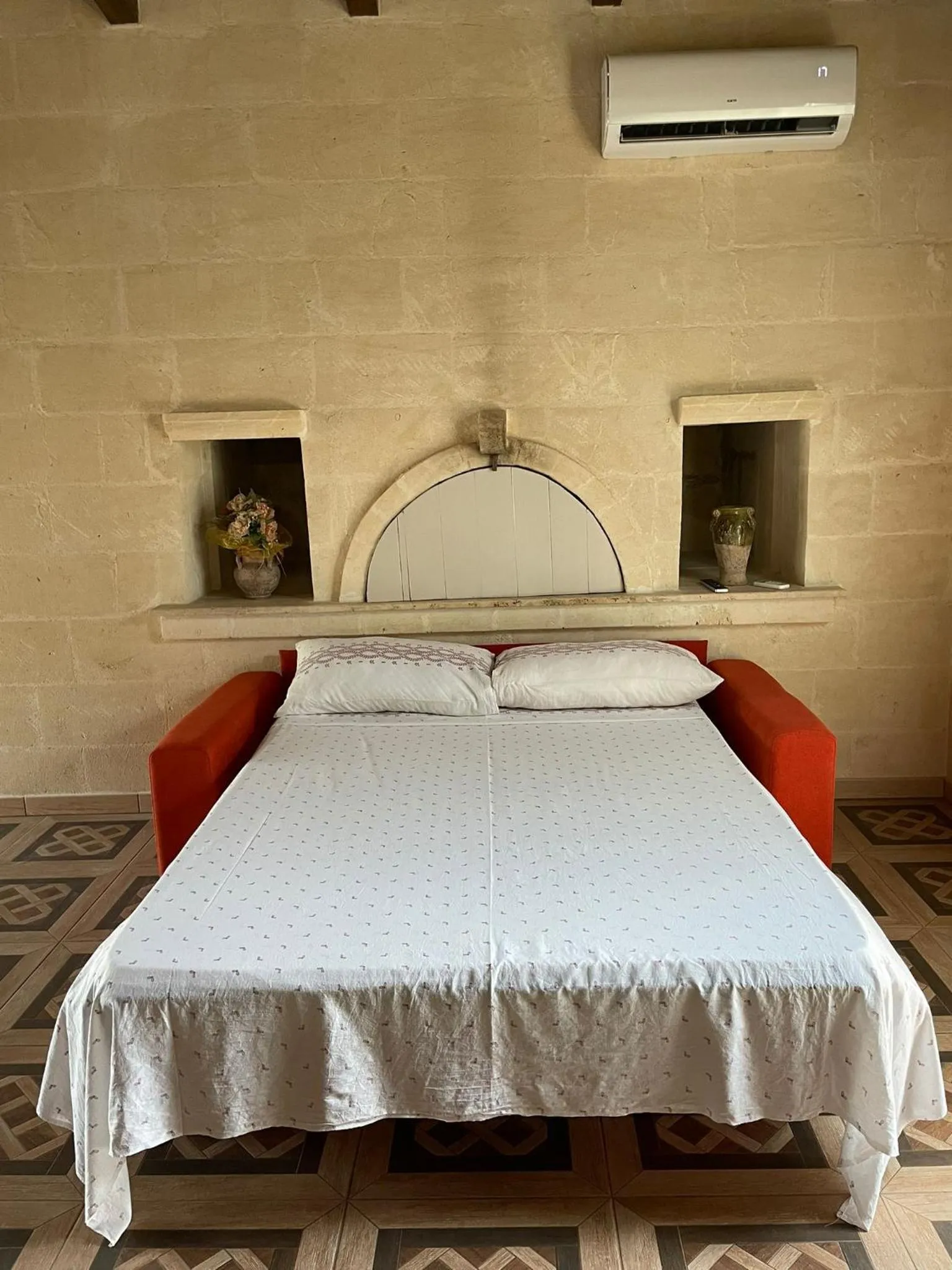 Bedroom, Bed in B&B Le Carrube