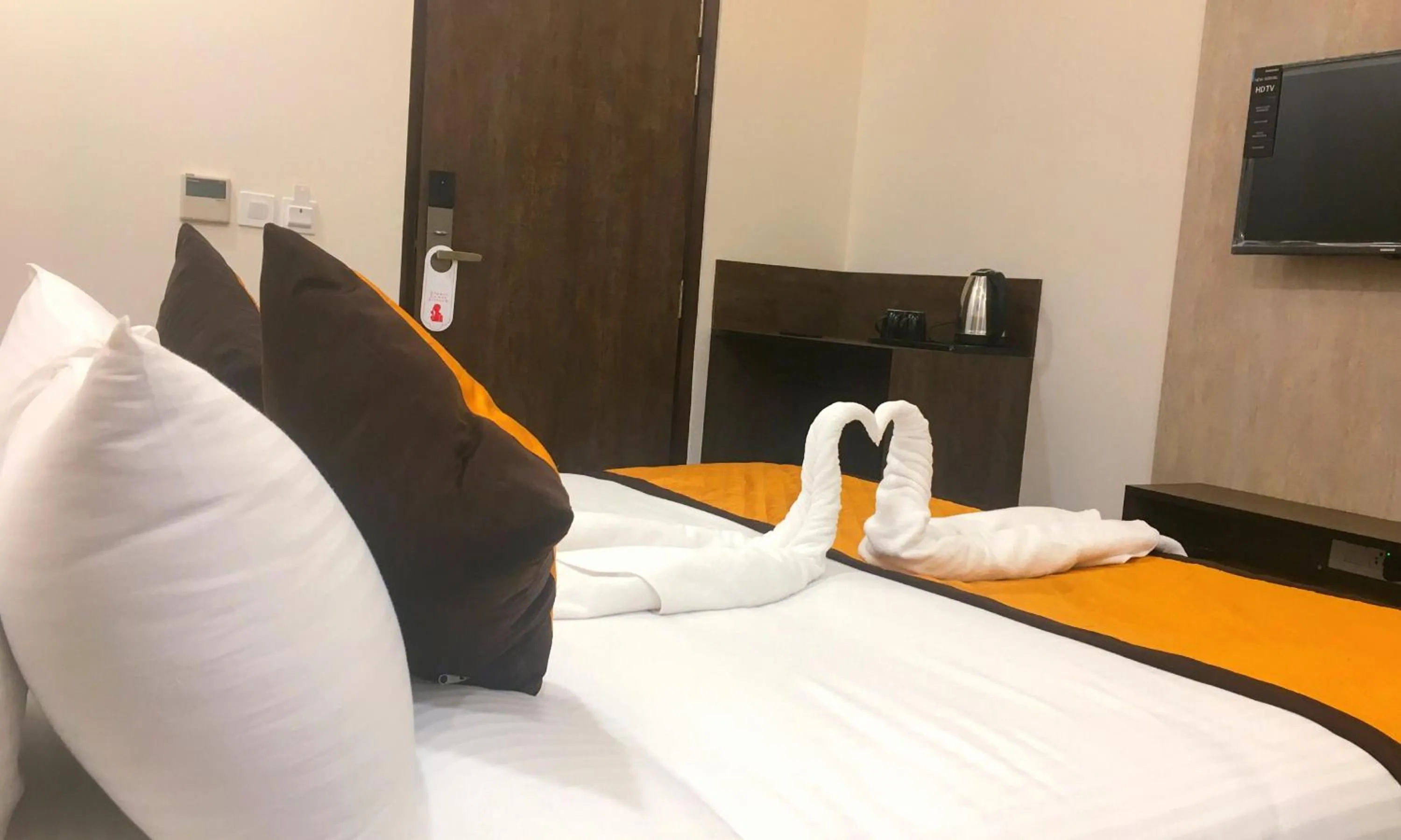 Bedroom, Bed in Hotel Aksh Inn