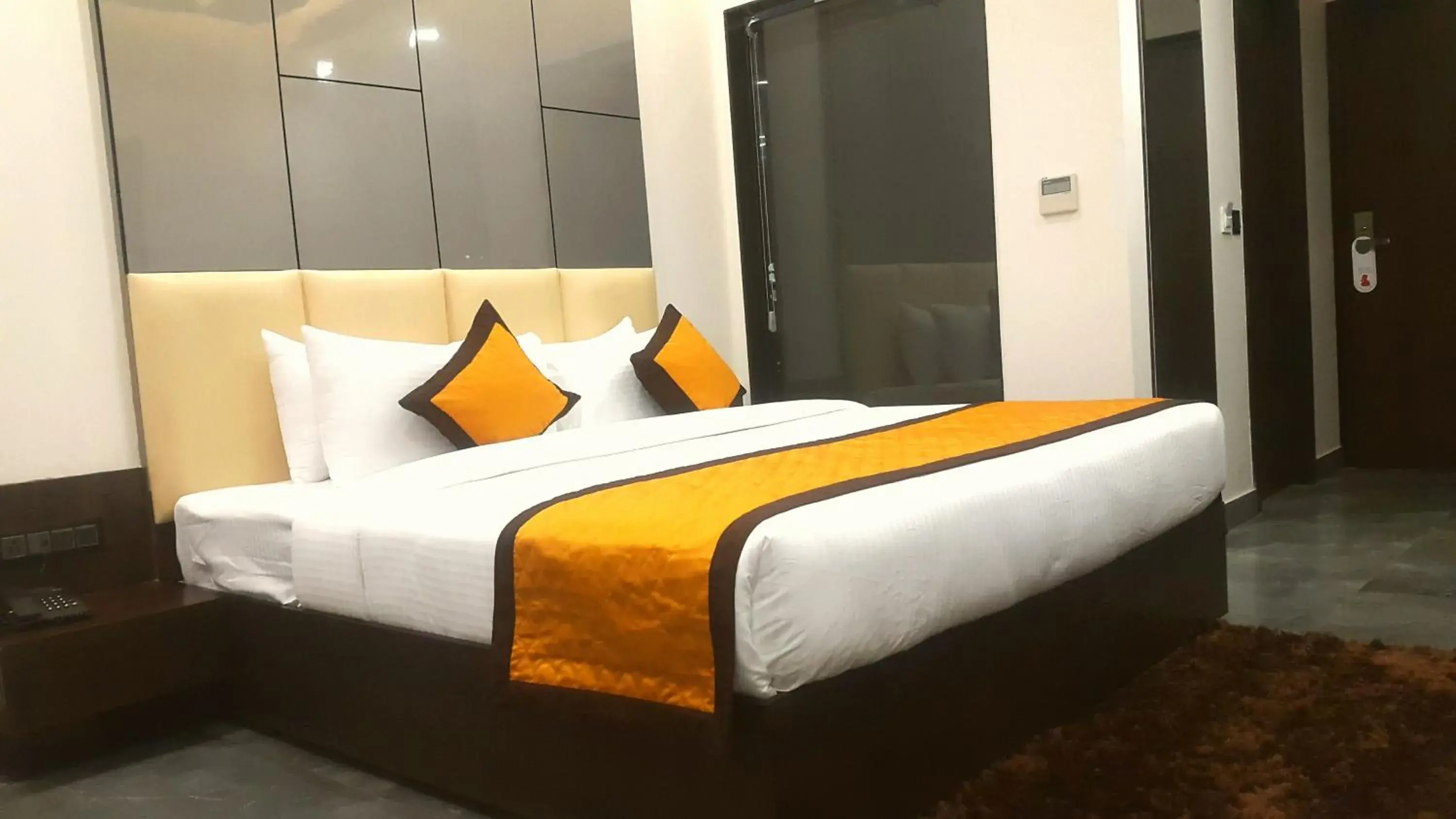 Bedroom, Bed in Hotel Aksh Inn Bedroom, Bed in Hotel Aksh Inn