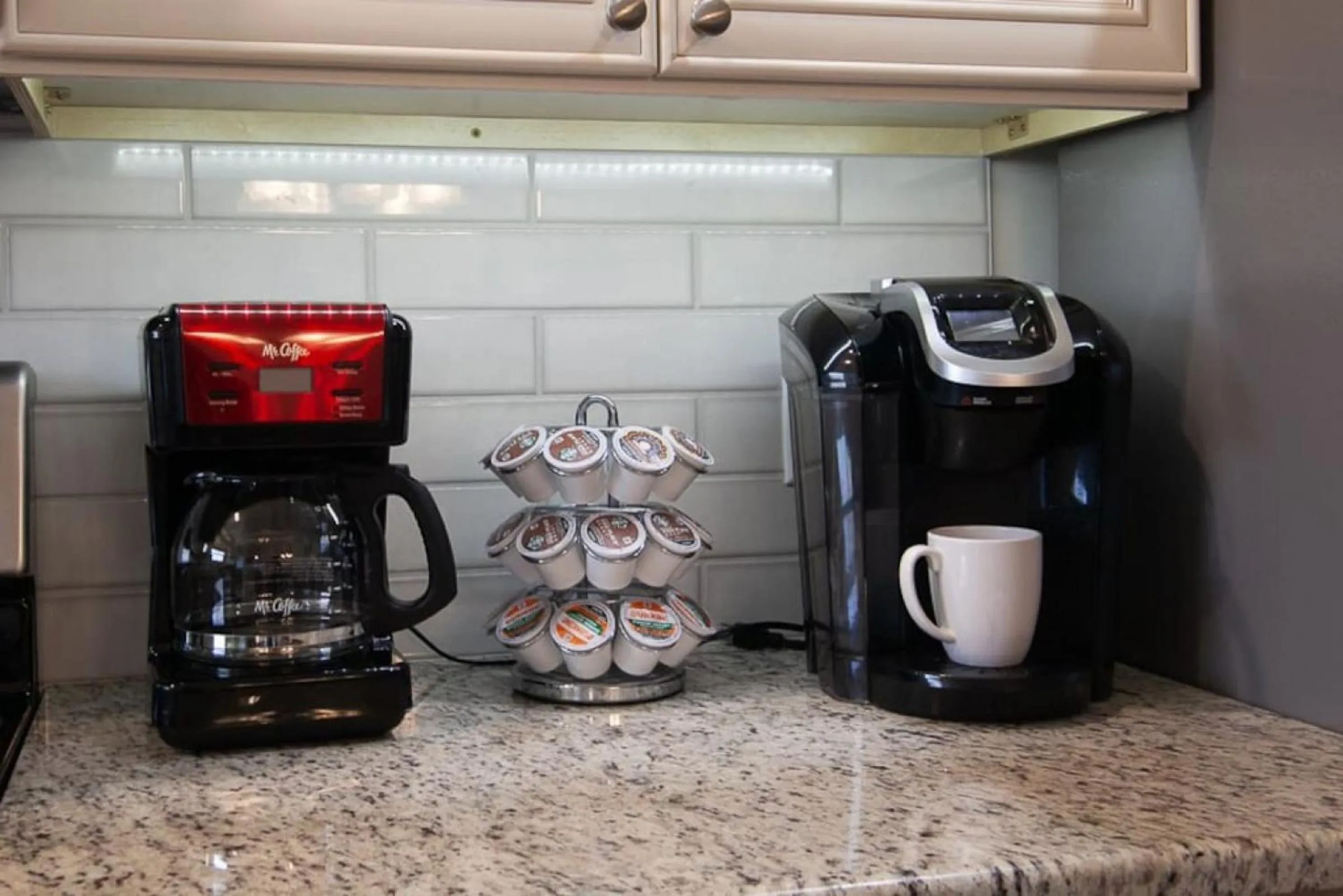 Coffee/tea facilities in Cozy Cades Cove Condo with Community Pool