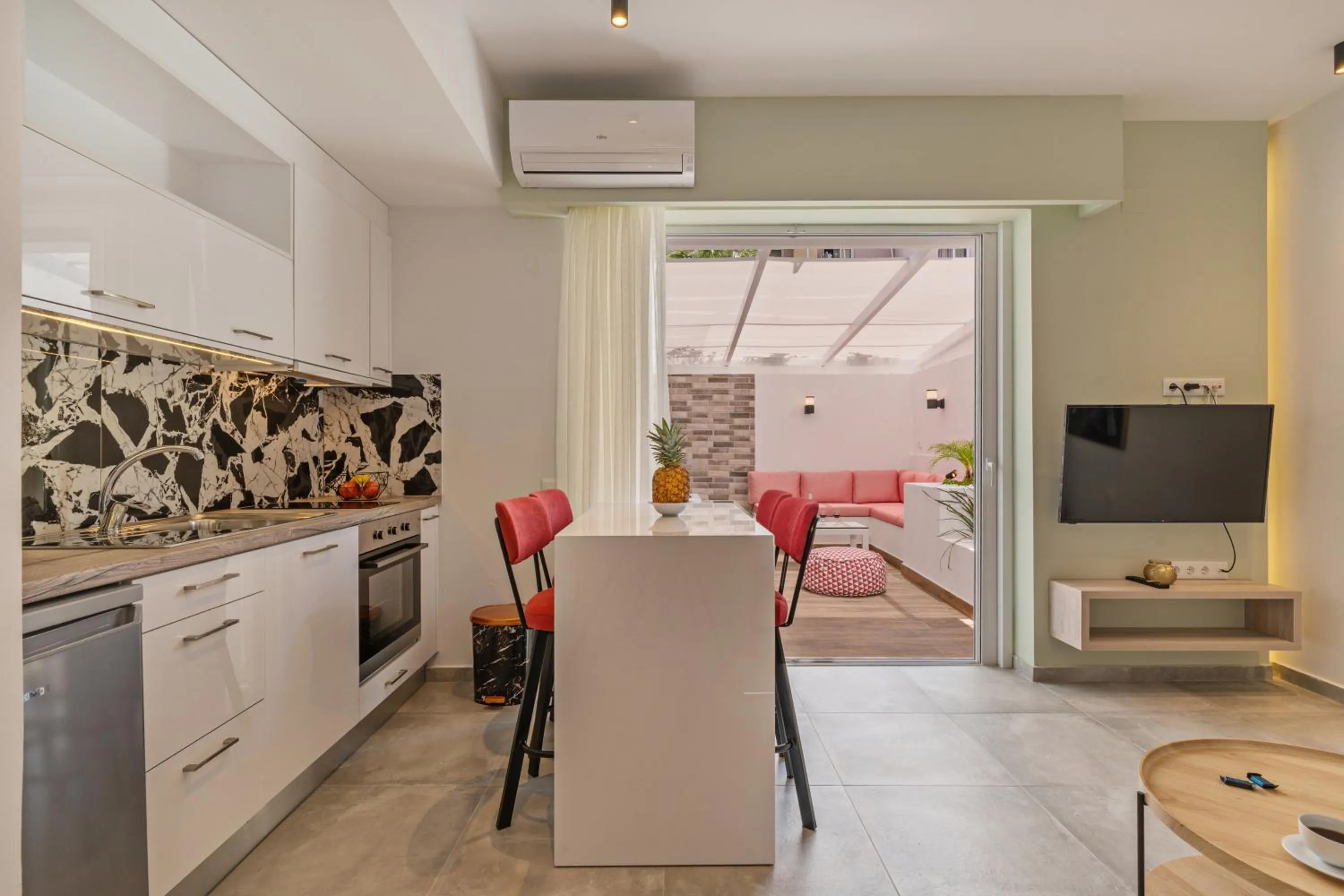 TV and multimedia in City and Sand Suites