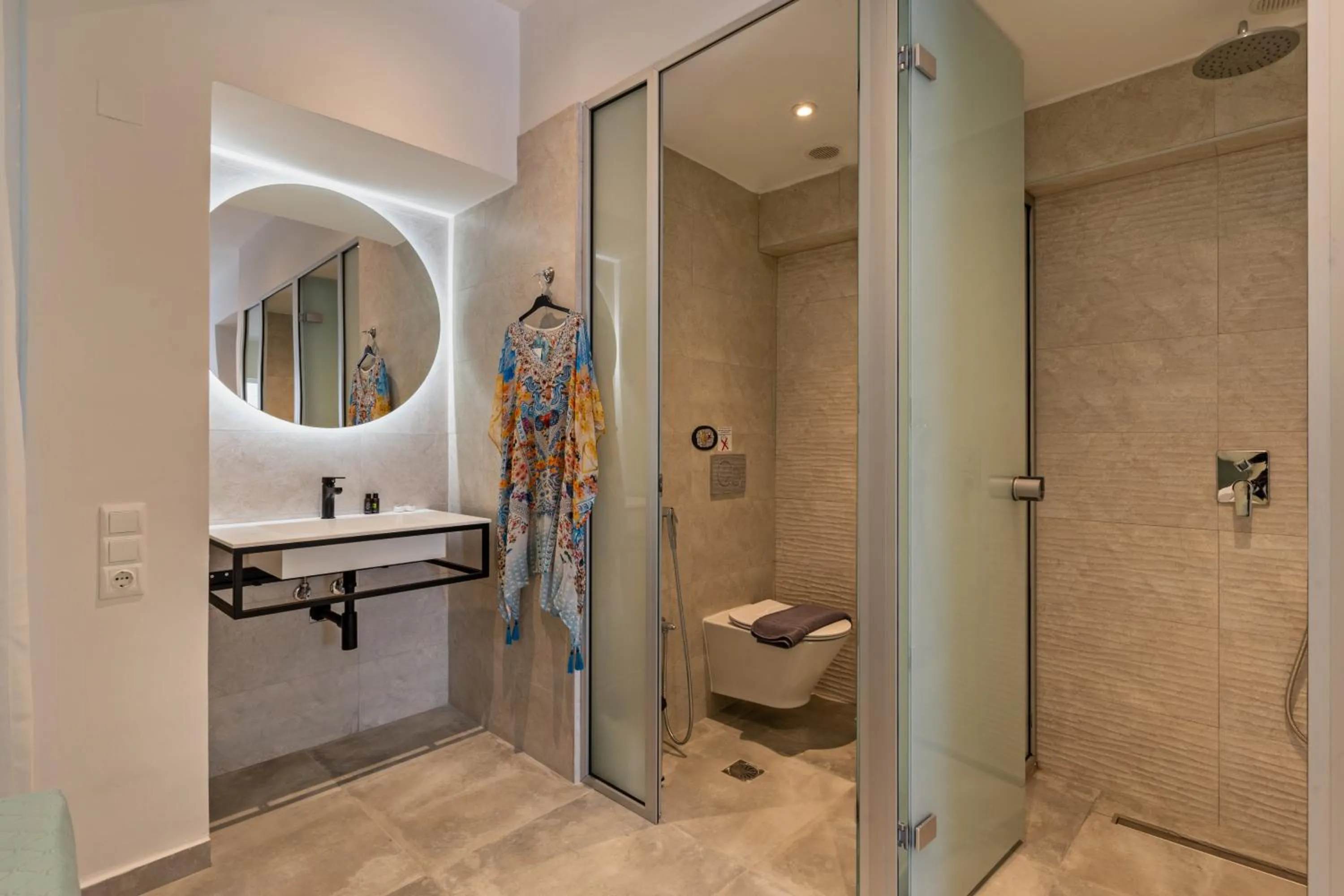 Shower in City and Sand Suites
