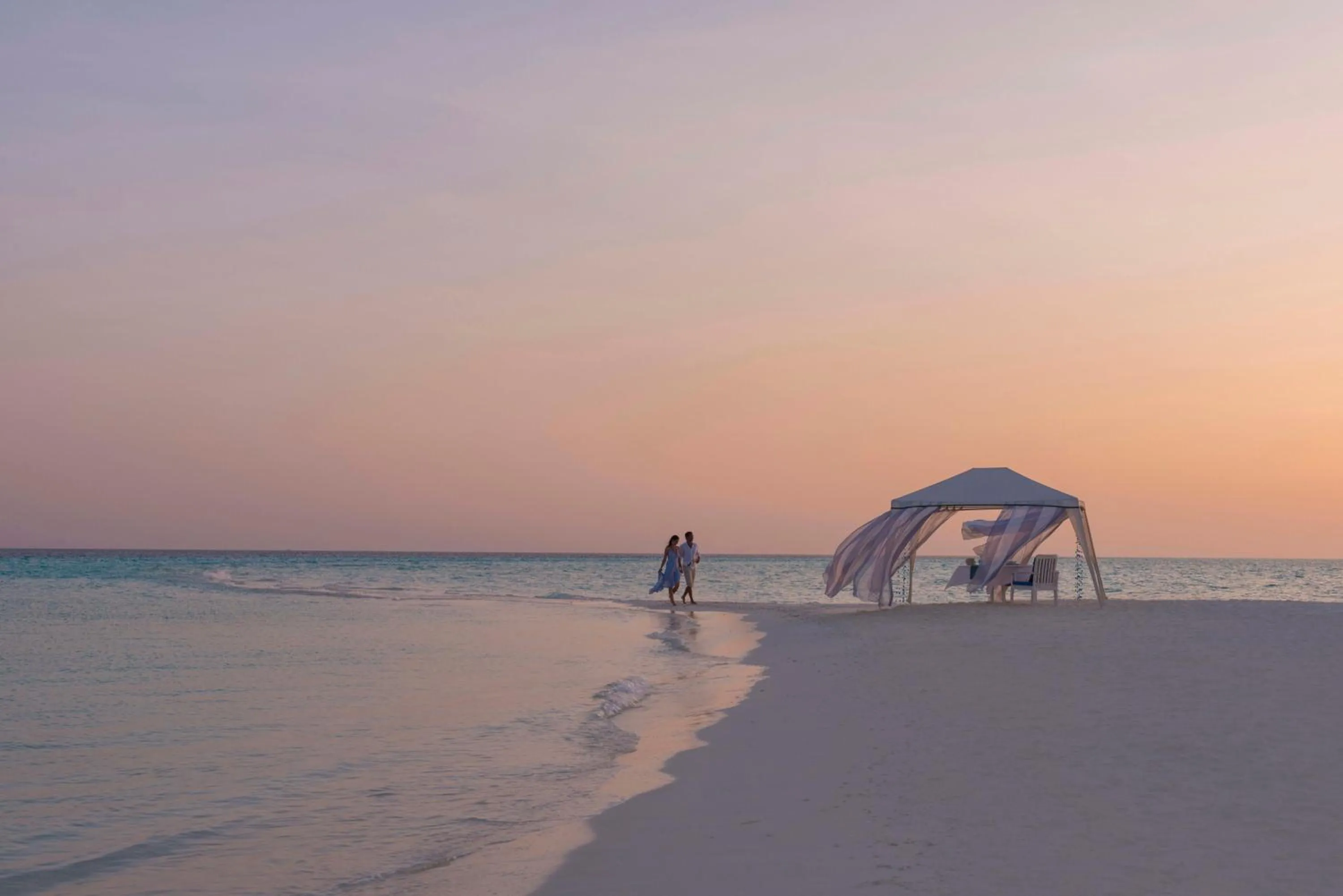 Restaurant/places to eat in Four Seasons Resort Maldives at Landaa Giraavaru