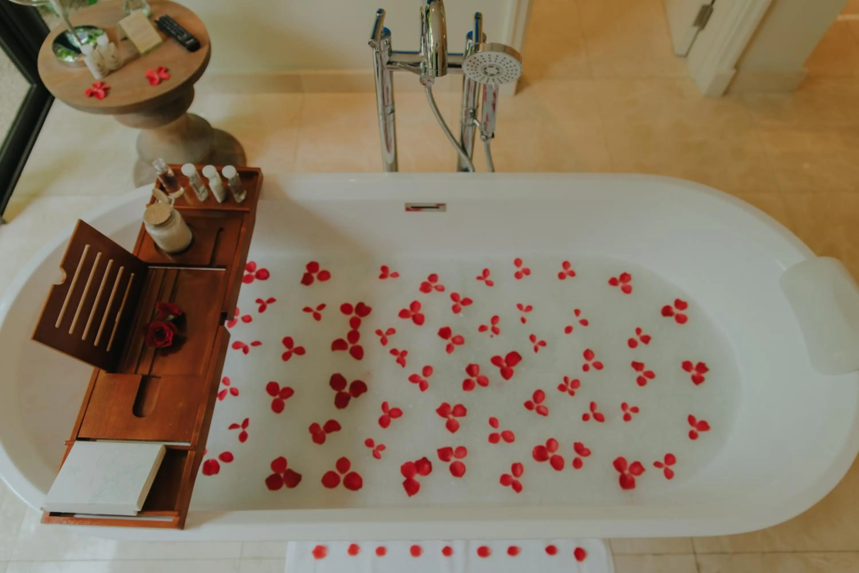 Bathroom in Maradiva Villas Resort and Spa