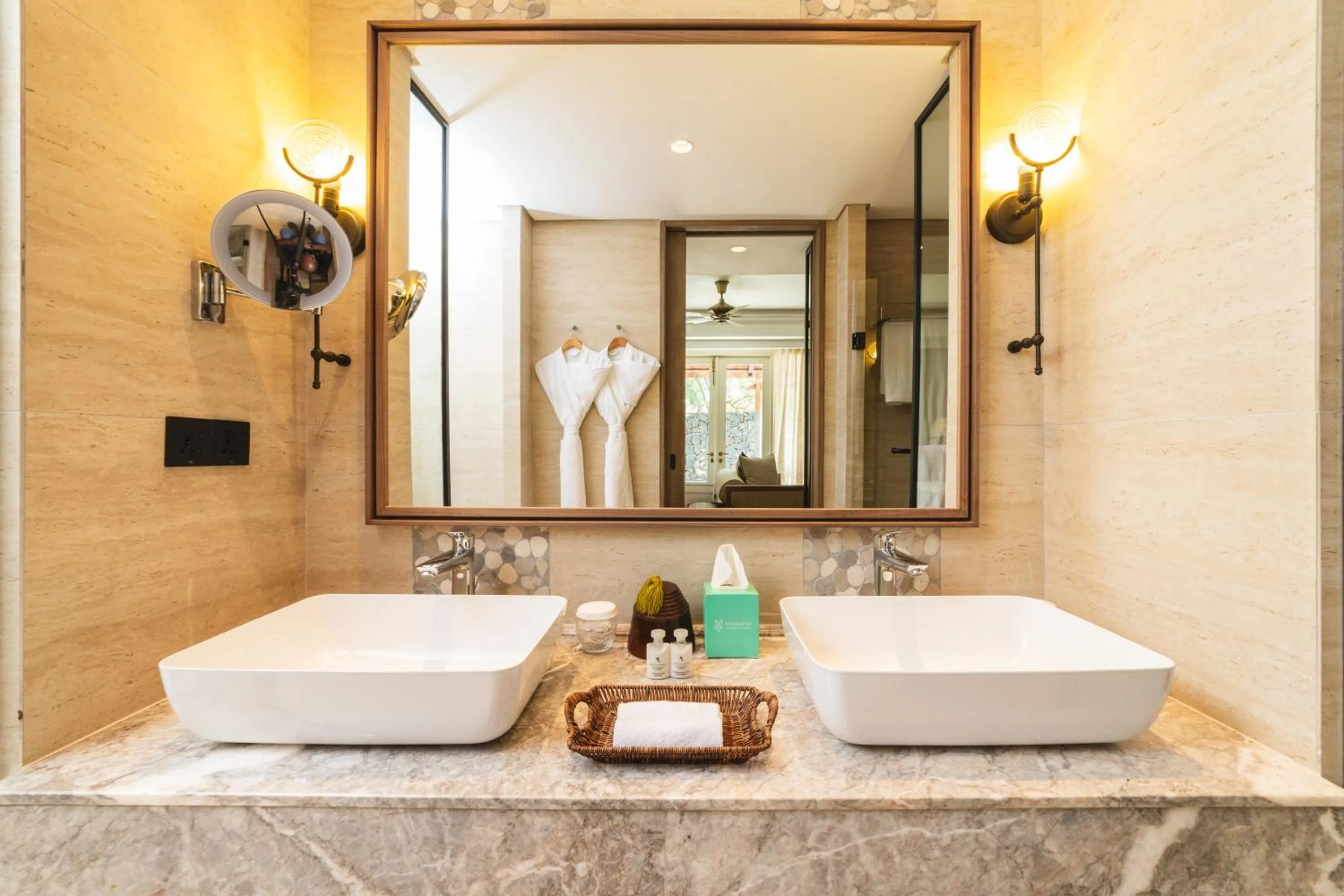 Bathroom in Maradiva Villas Resort and Spa