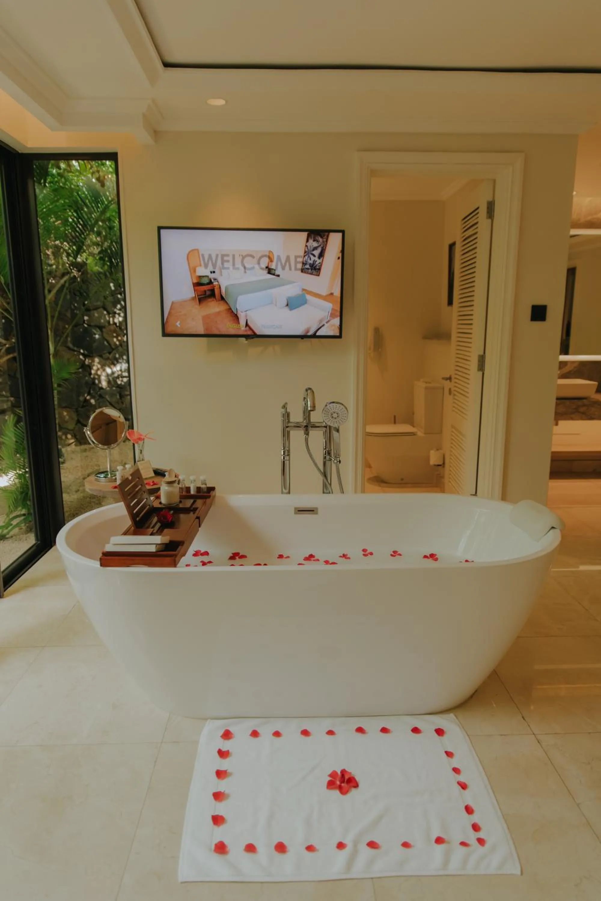 Bathroom in Maradiva Villas Resort and Spa