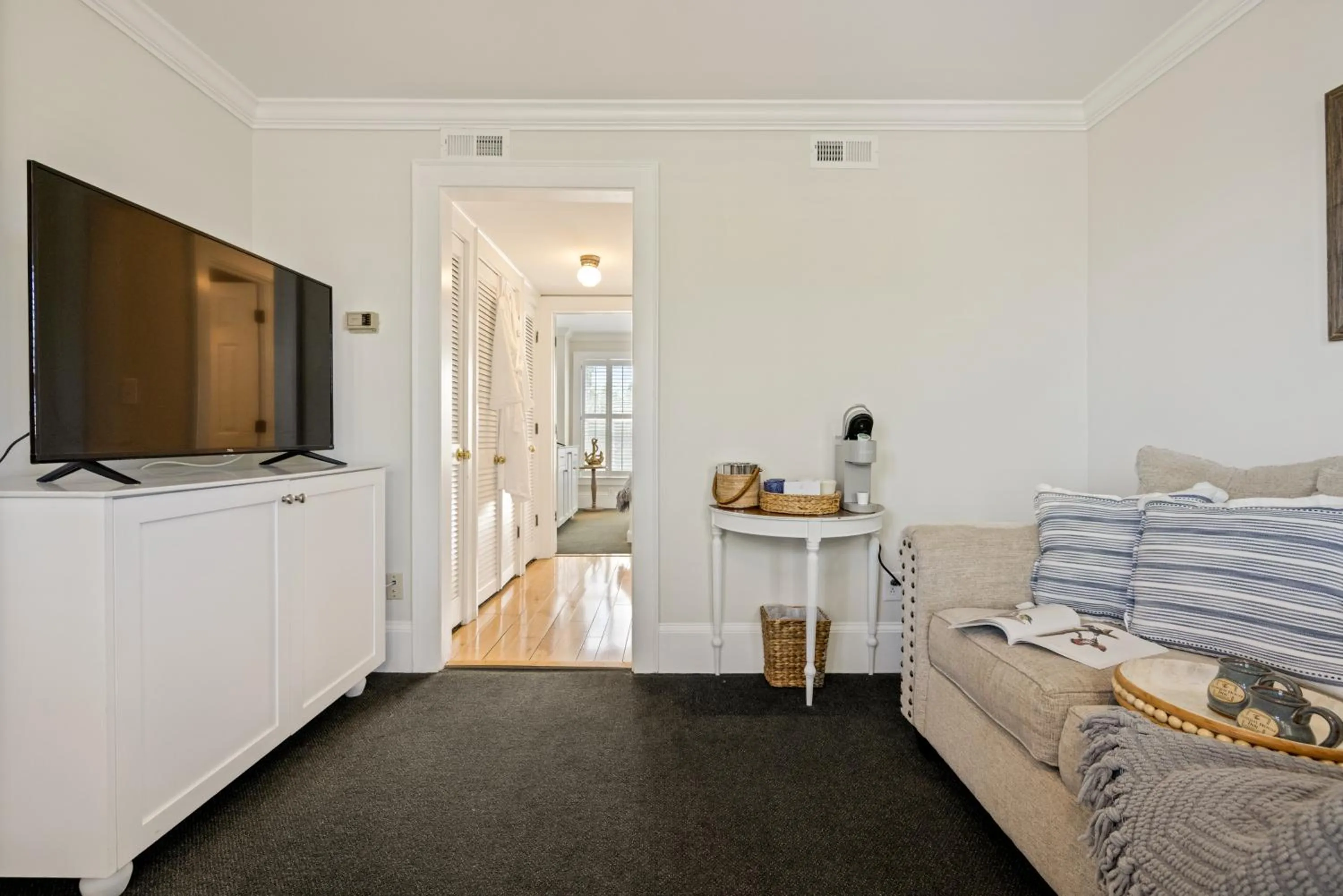 furniture in The Tranquil House Inn