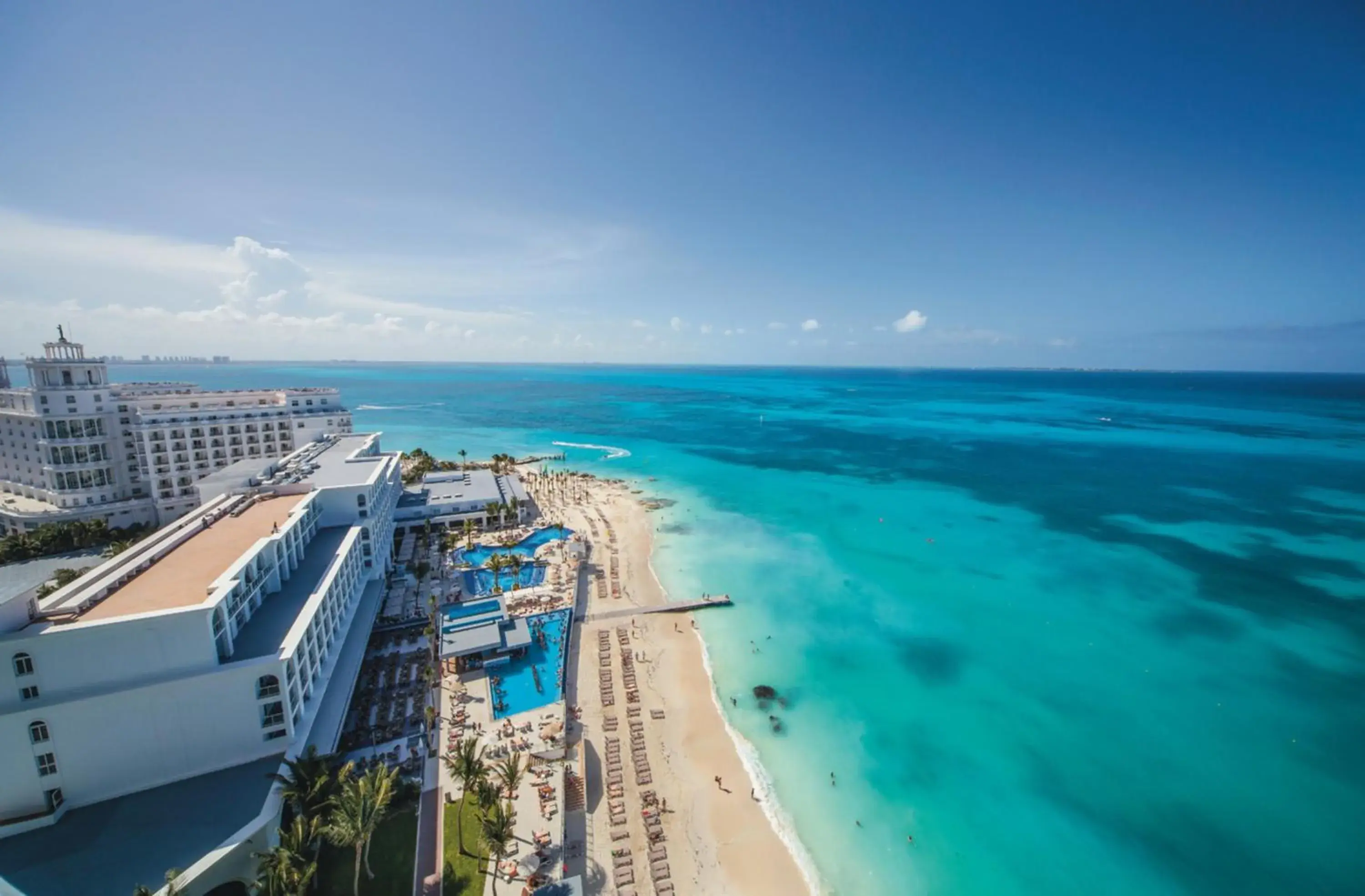 Bird's eye view in Riu Cancun - Adults Only - All Inclusive Bird's eye view in Riu Cancun - Adults Only - All Inclusive